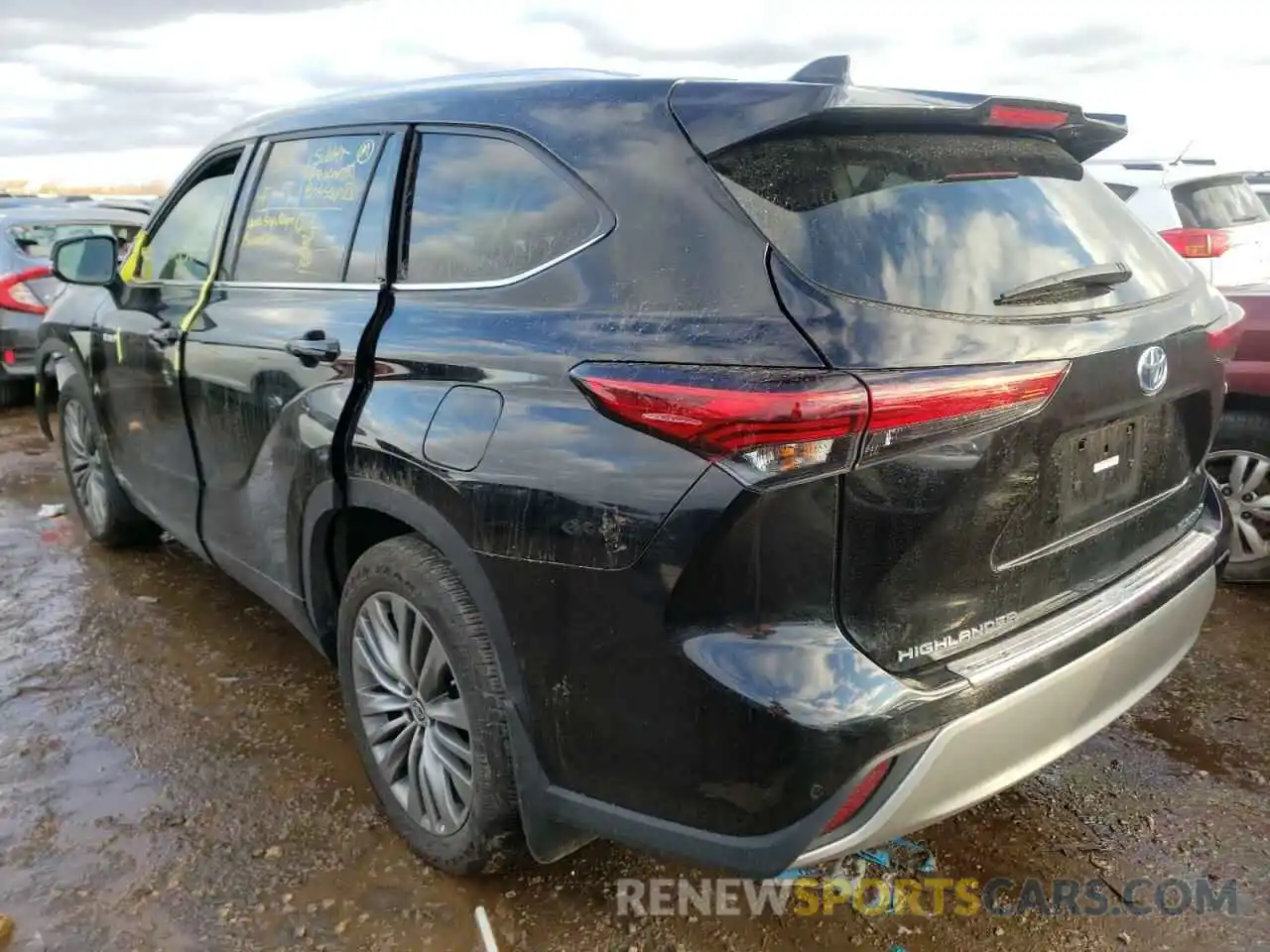 3 Photograph of a damaged car 5TDEBRCH4LS010263 TOYOTA HIGHLANDER 2020