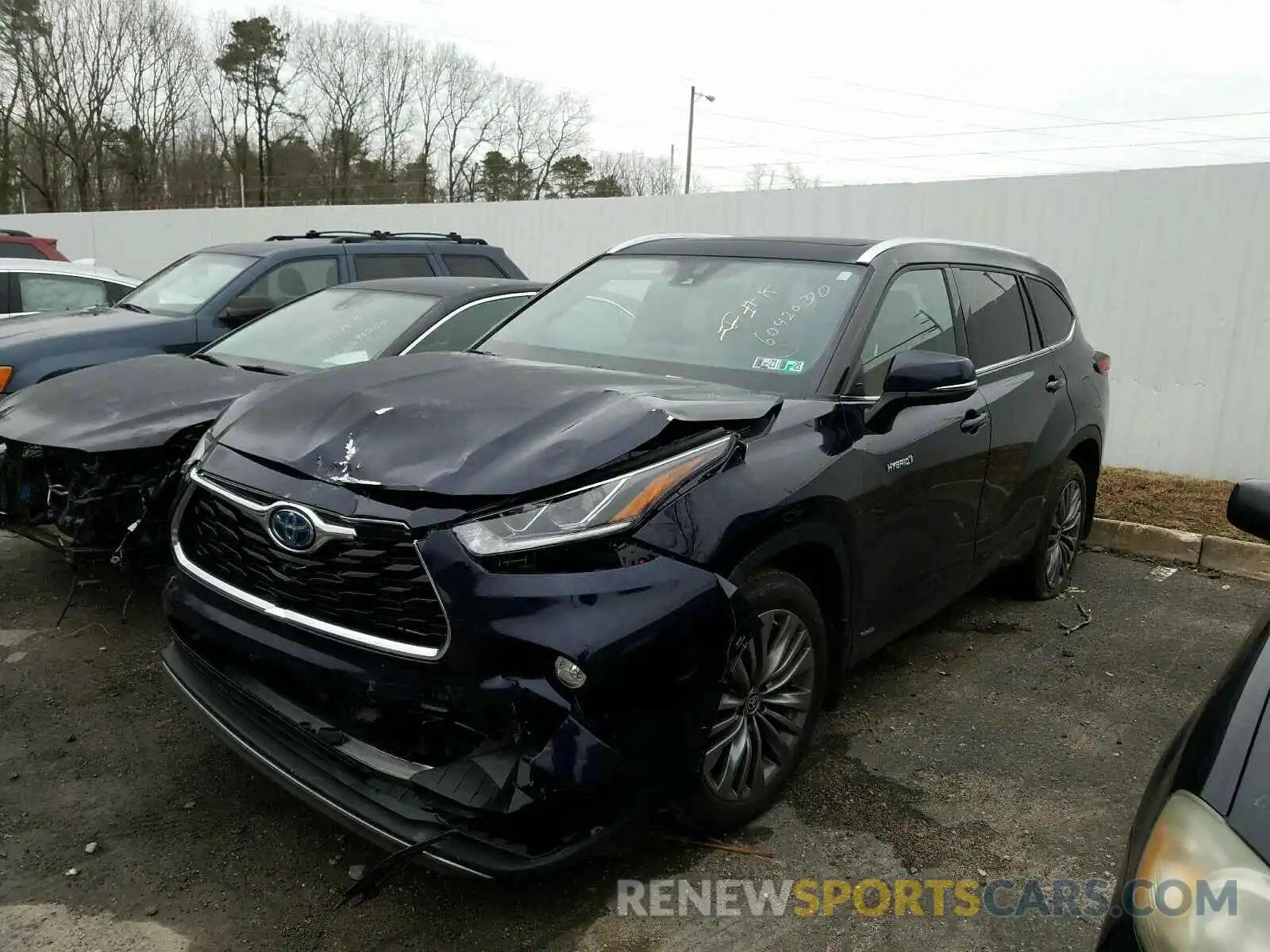 2 Photograph of a damaged car 5TDEBRCH6LS002925 TOYOTA HIGHLANDER 2020