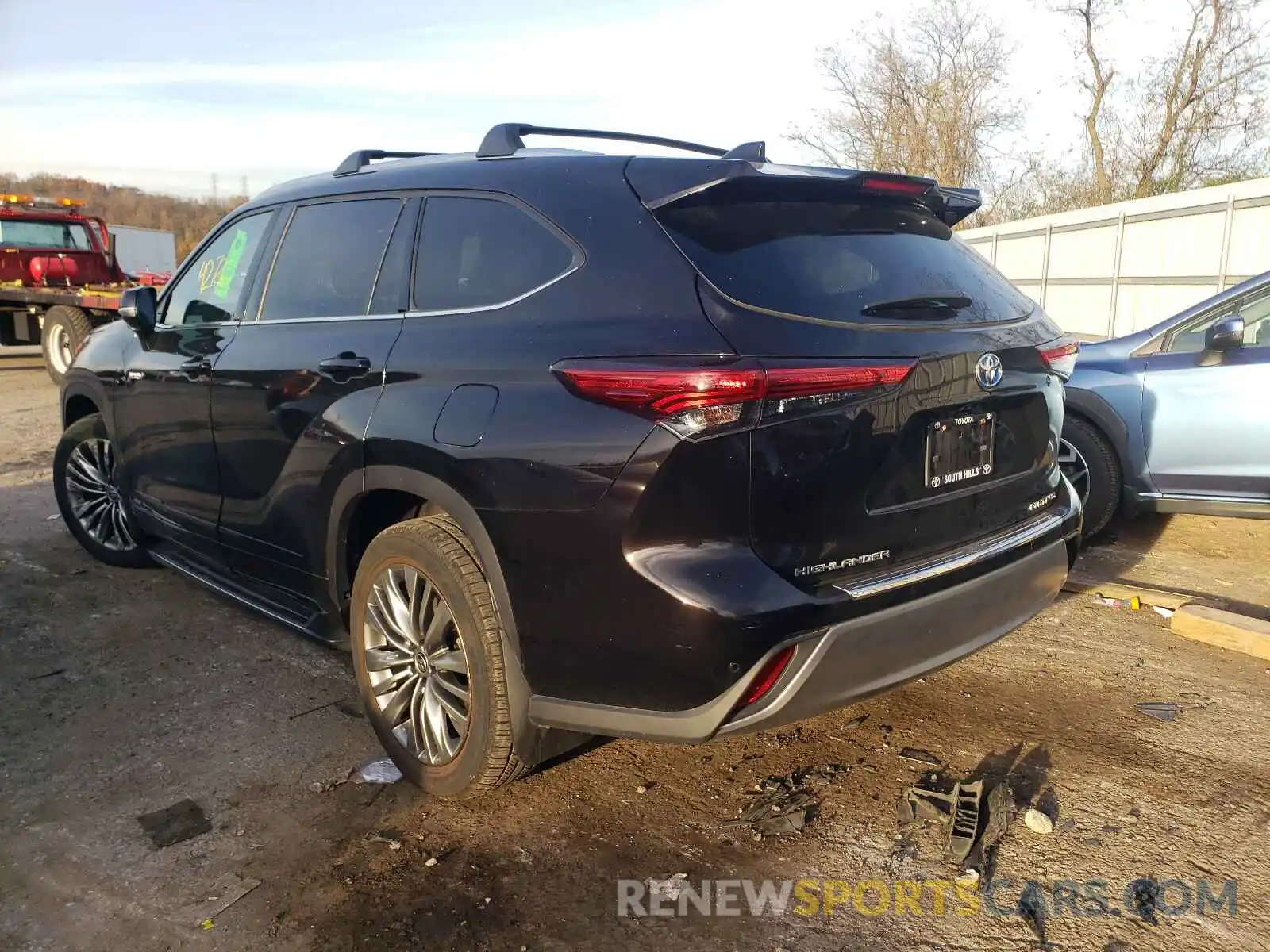 3 Photograph of a damaged car 5TDEBRCH6LS003153 TOYOTA HIGHLANDER 2020