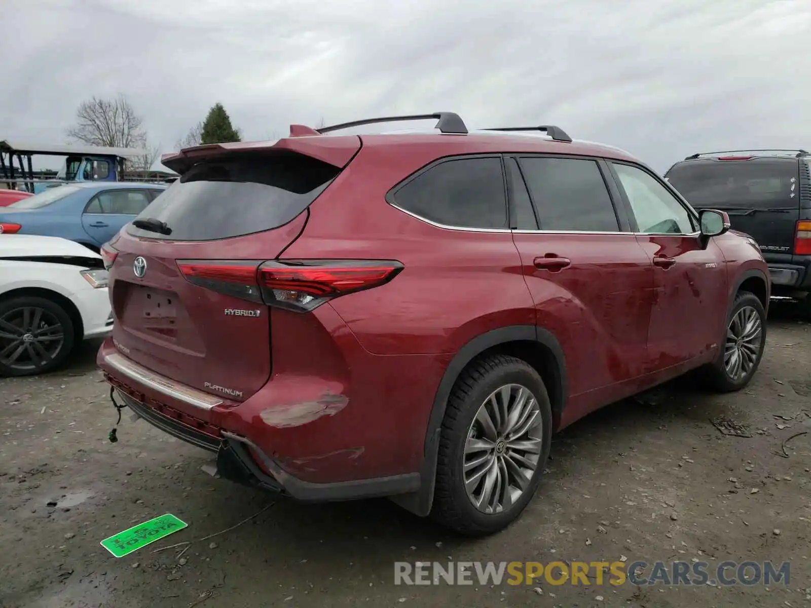 4 Photograph of a damaged car 5TDEBRCH6LS013021 TOYOTA HIGHLANDER 2020