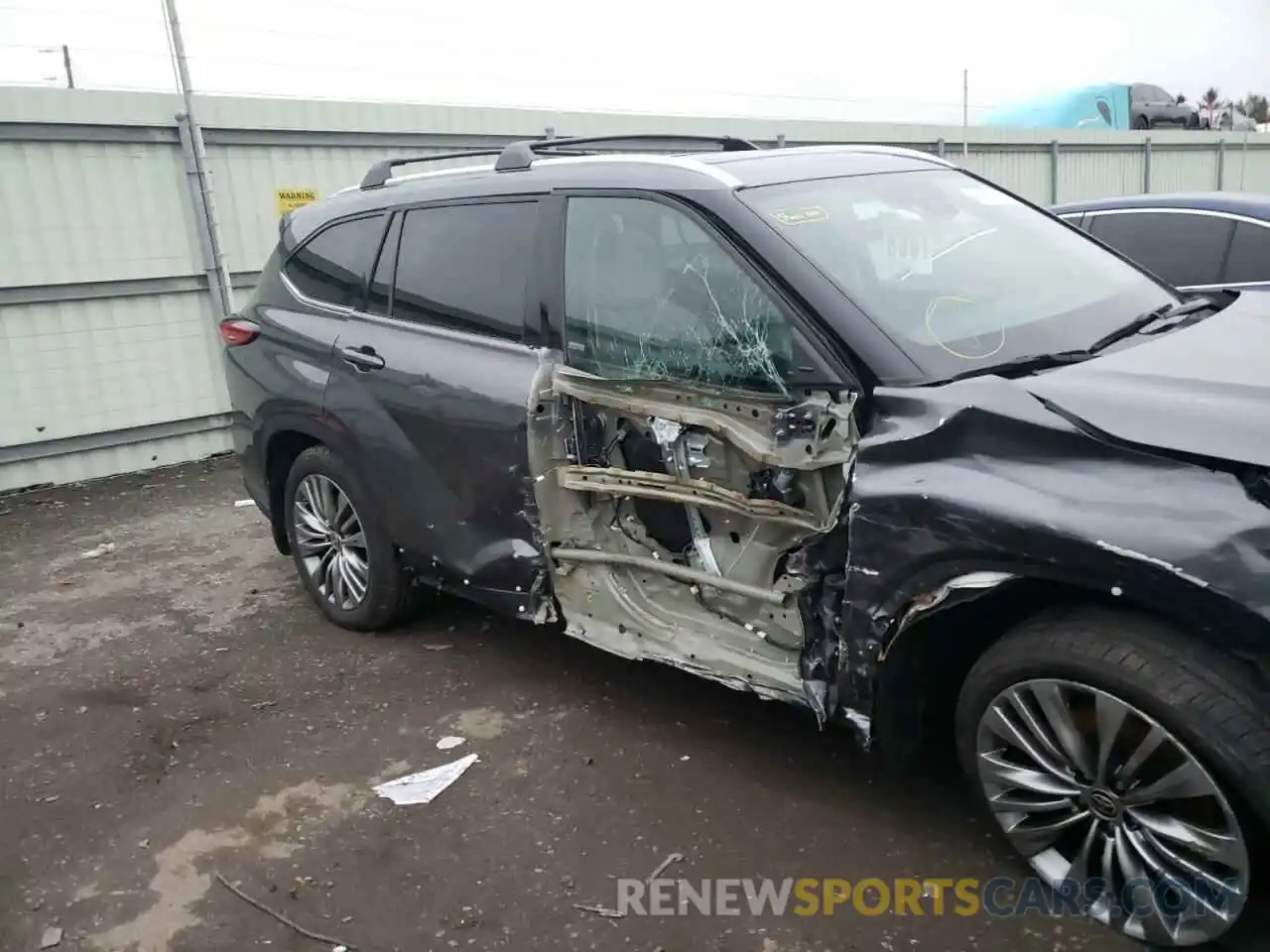 9 Photograph of a damaged car 5TDEBRCH7LS007311 TOYOTA HIGHLANDER 2020