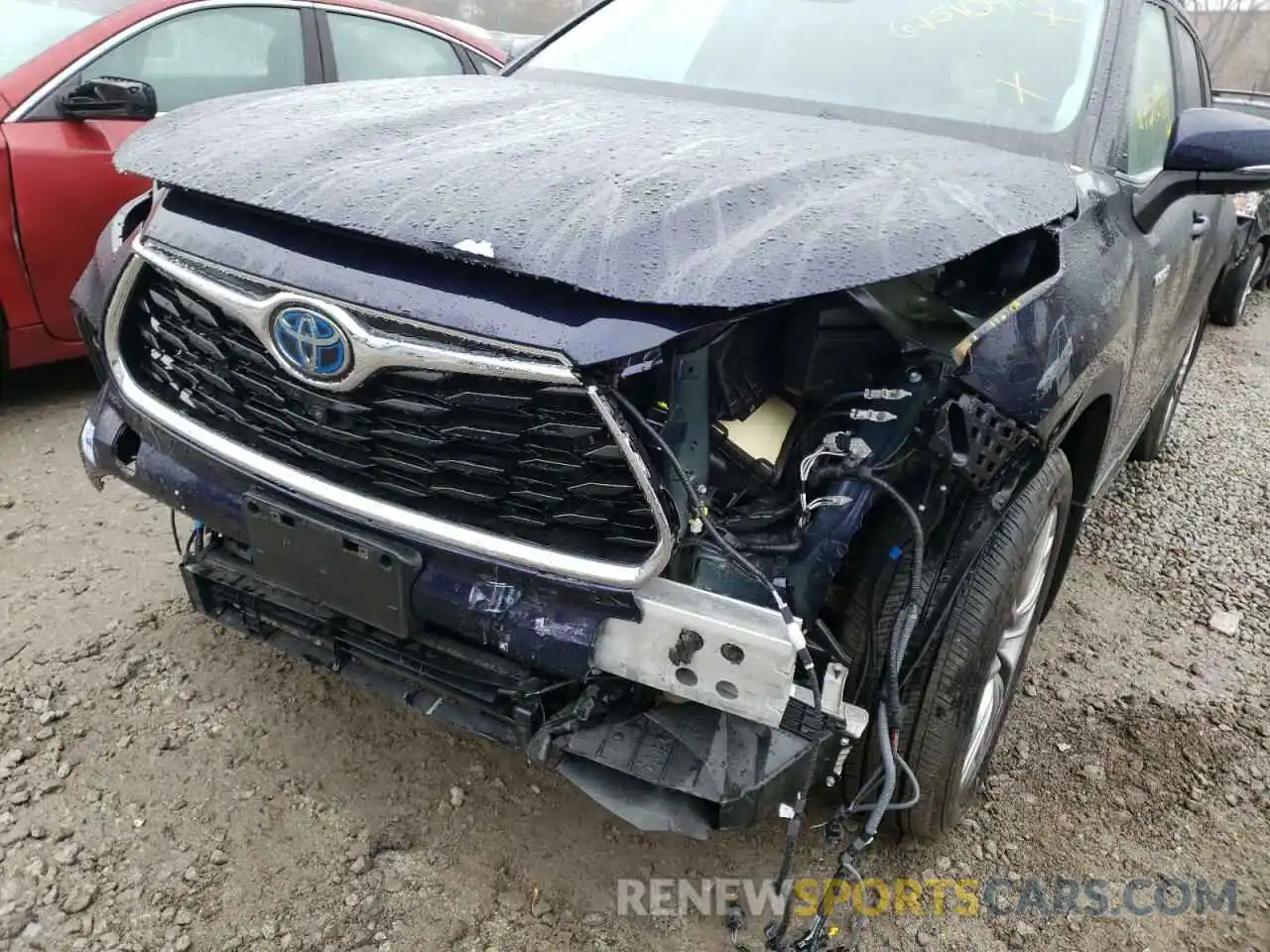 10 Photograph of a damaged car 5TDEBRCH7LS012704 TOYOTA HIGHLANDER 2020