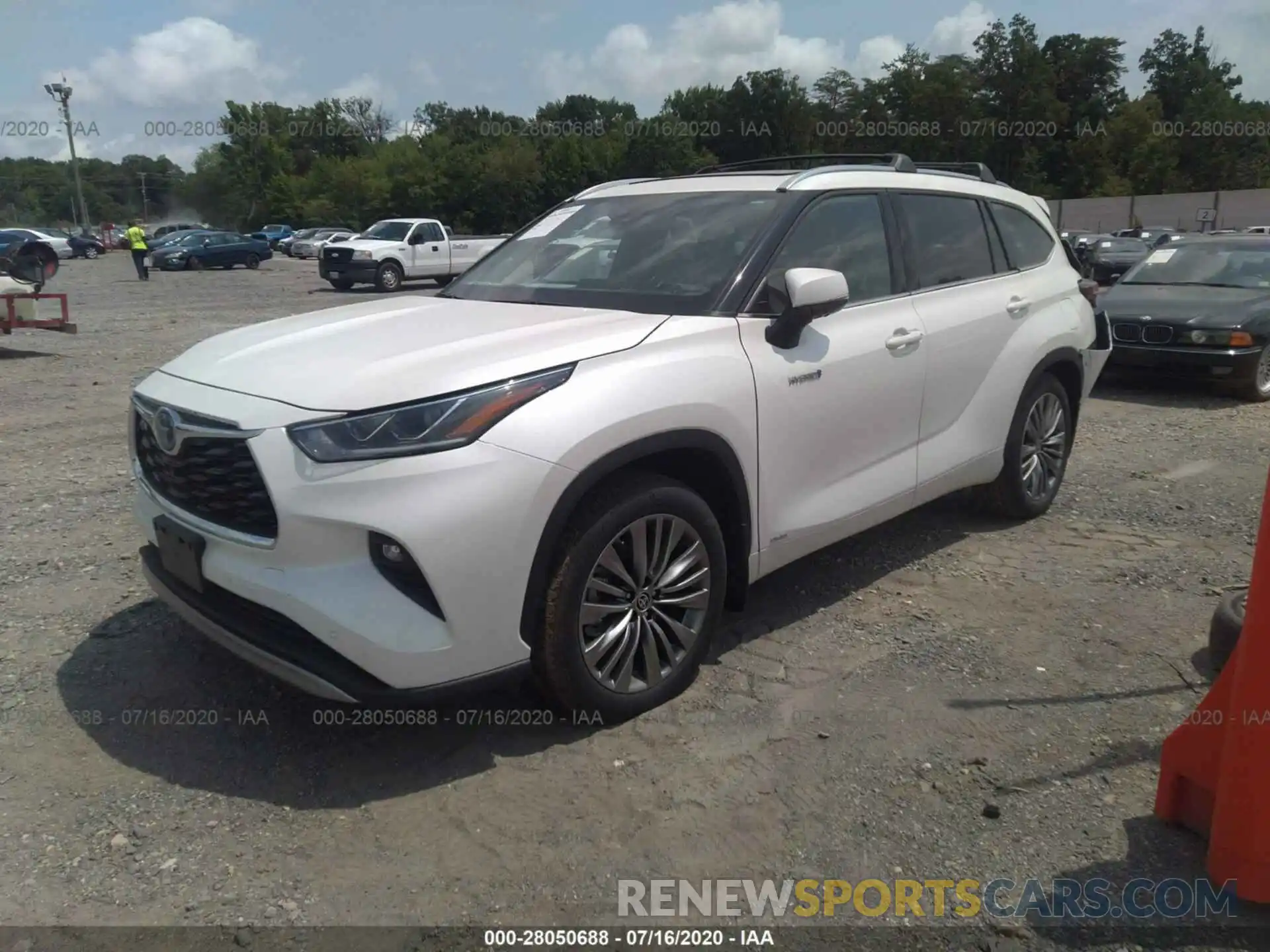 2 Photograph of a damaged car 5TDEBRCHXLS000529 TOYOTA HIGHLANDER 2020