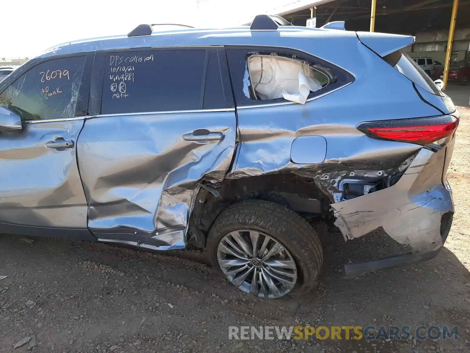 9 Photograph of a damaged car 5TDFZRAH0LS029881 TOYOTA HIGHLANDER 2020