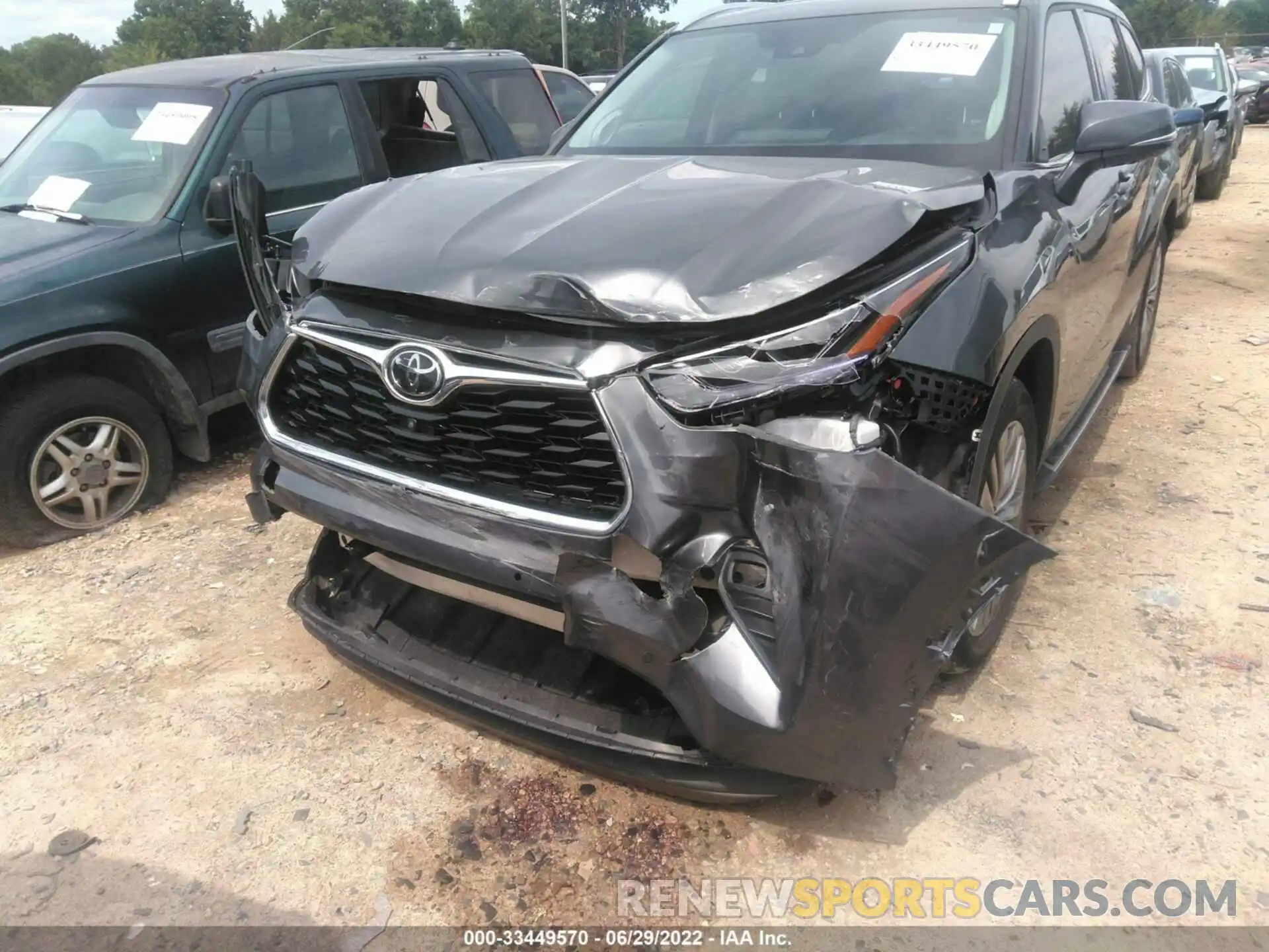 6 Photograph of a damaged car 5TDFZRAH1LS012586 TOYOTA HIGHLANDER 2020