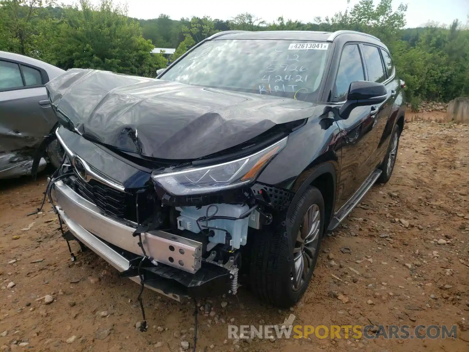 2 Photograph of a damaged car 5TDFZRAH3LS015926 TOYOTA HIGHLANDER 2020