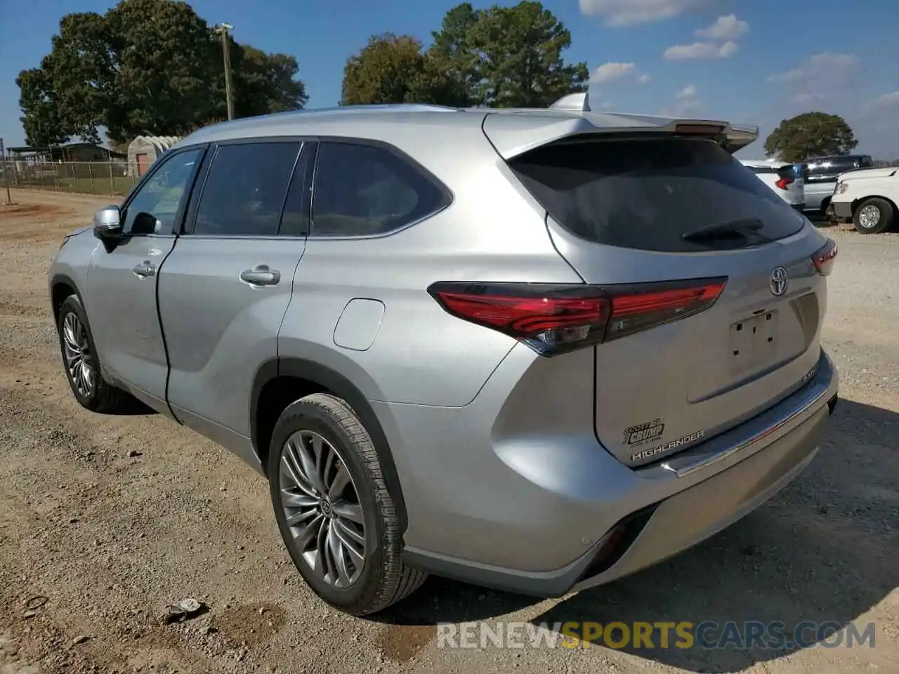 3 Photograph of a damaged car 5TDFZRAH3LS025727 TOYOTA HIGHLANDER 2020