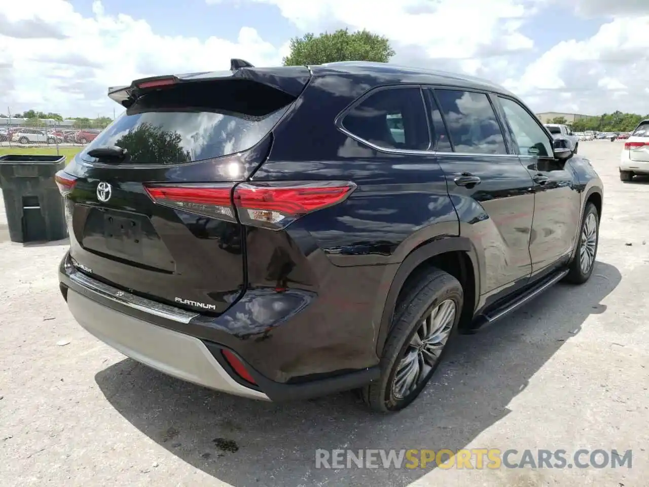 4 Photograph of a damaged car 5TDFZRAH4LS008578 TOYOTA HIGHLANDER 2020