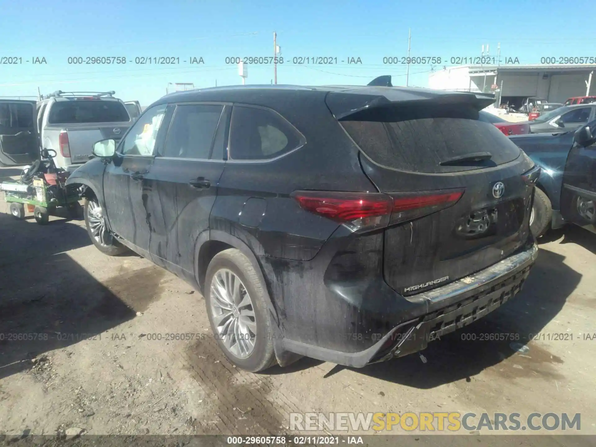 3 Photograph of a damaged car 5TDFZRAH5LS011232 TOYOTA HIGHLANDER 2020