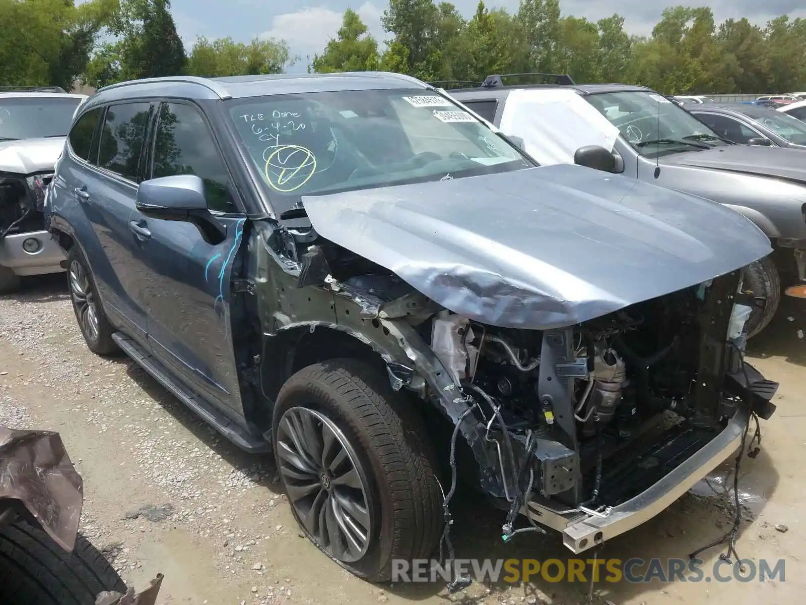 1 Photograph of a damaged car 5TDFZRAH5LS013319 TOYOTA HIGHLANDER 2020