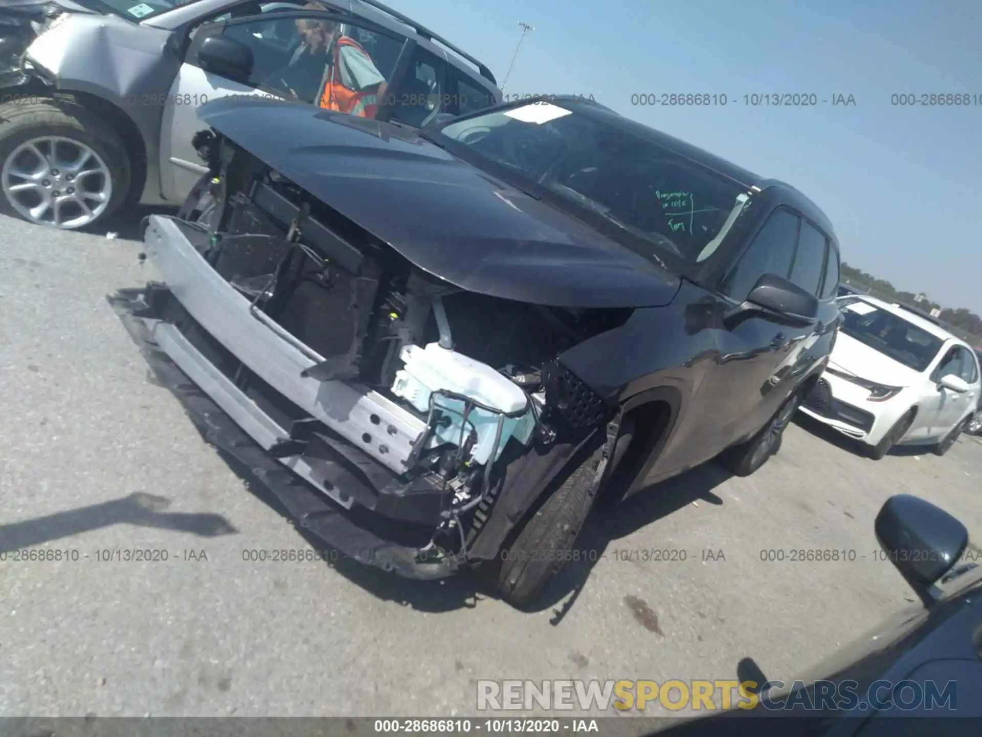 2 Photograph of a damaged car 5TDFZRAH5LS016124 TOYOTA HIGHLANDER 2020