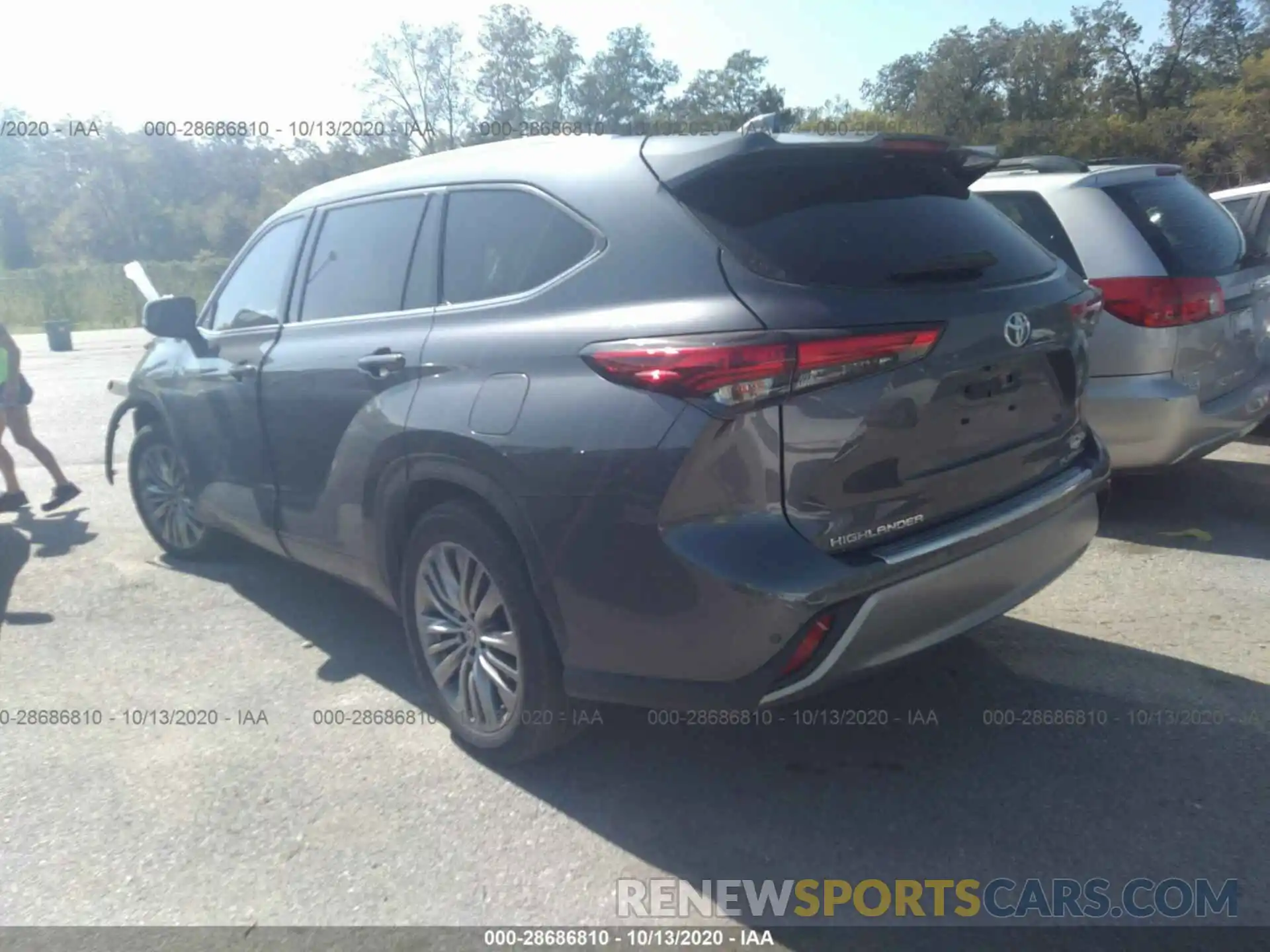 3 Photograph of a damaged car 5TDFZRAH5LS016124 TOYOTA HIGHLANDER 2020