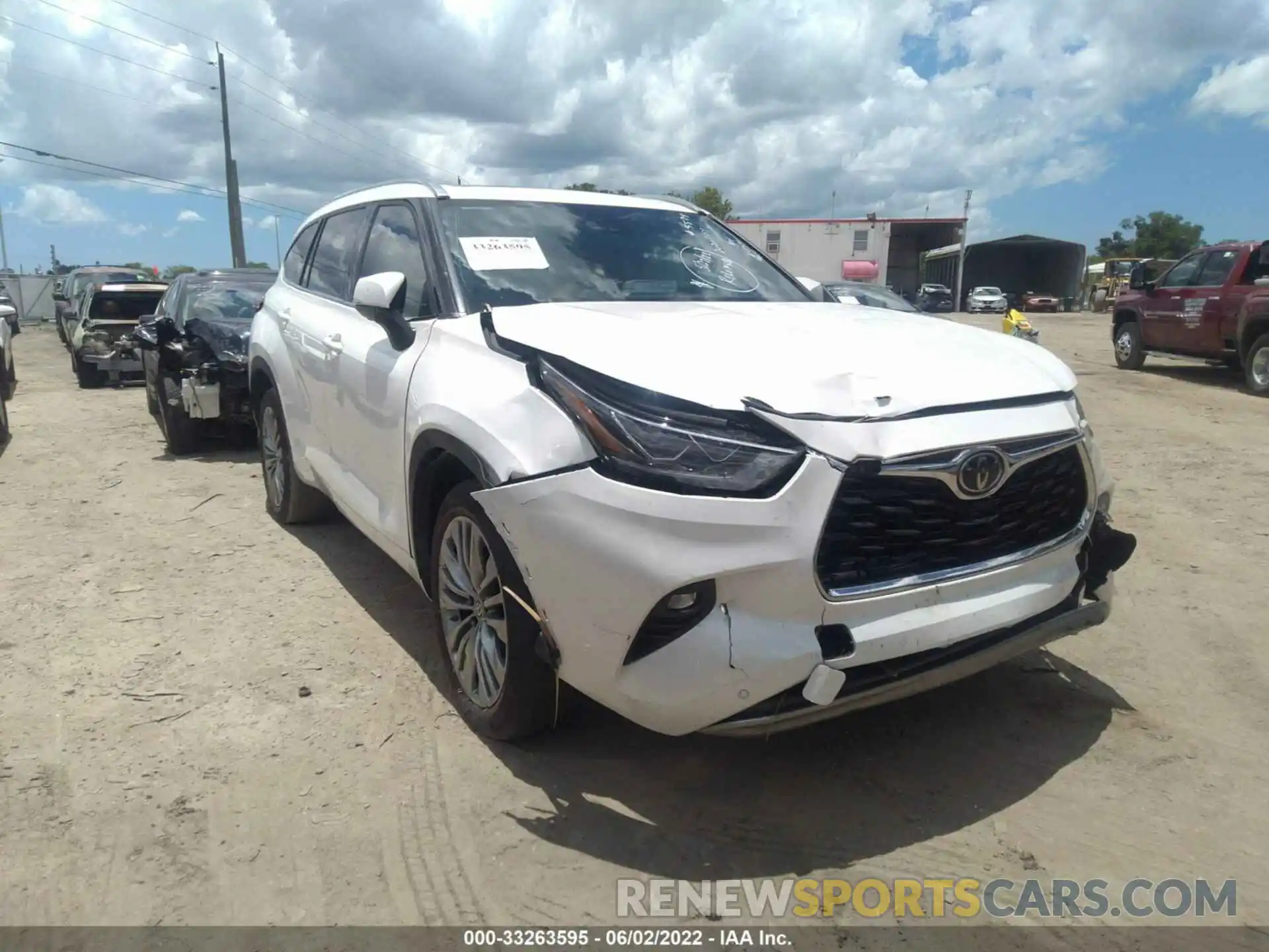 1 Photograph of a damaged car 5TDFZRAH6LS027925 TOYOTA HIGHLANDER 2020