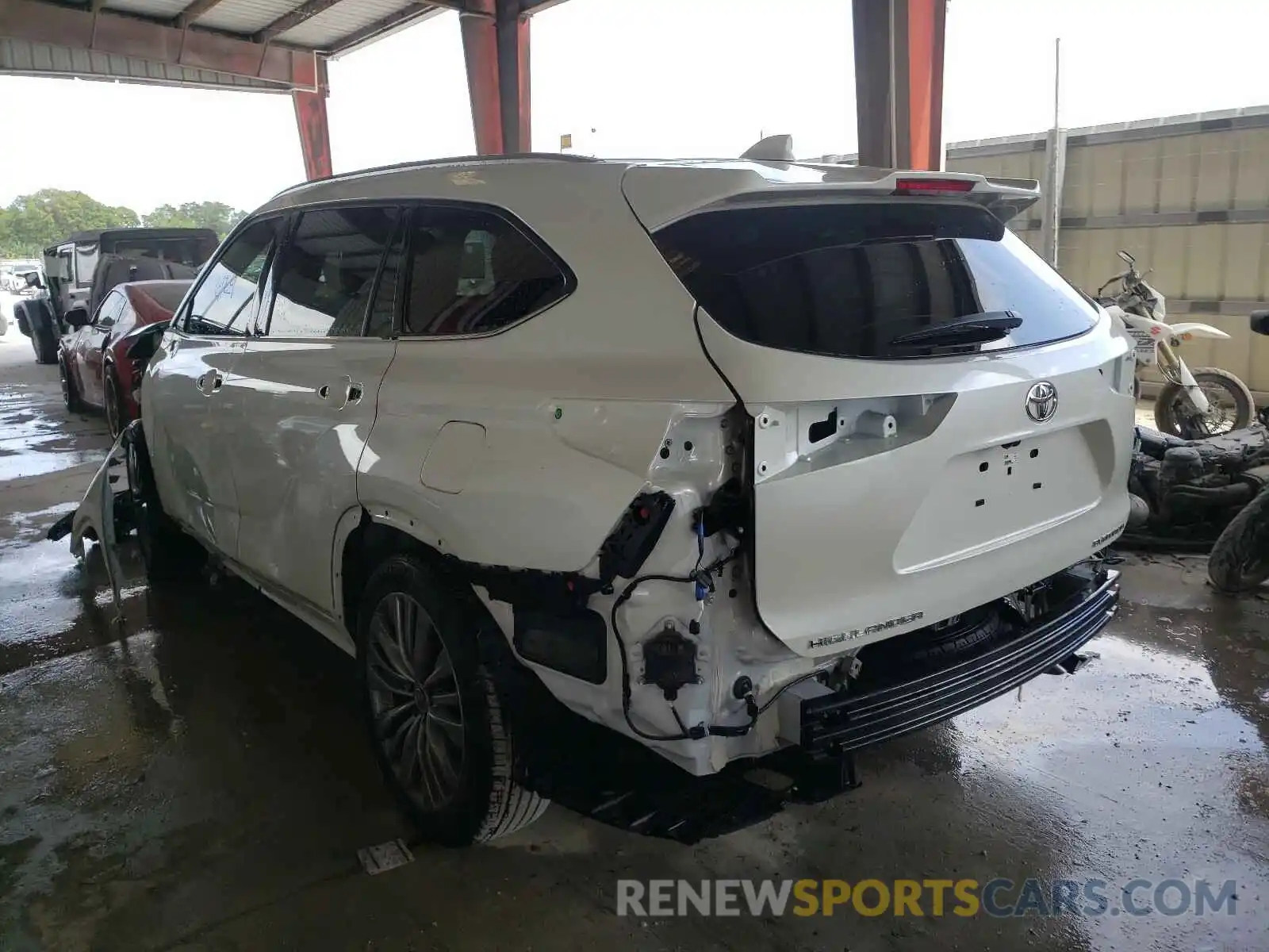 3 Photograph of a damaged car 5TDFZRAH6LS029089 TOYOTA HIGHLANDER 2020