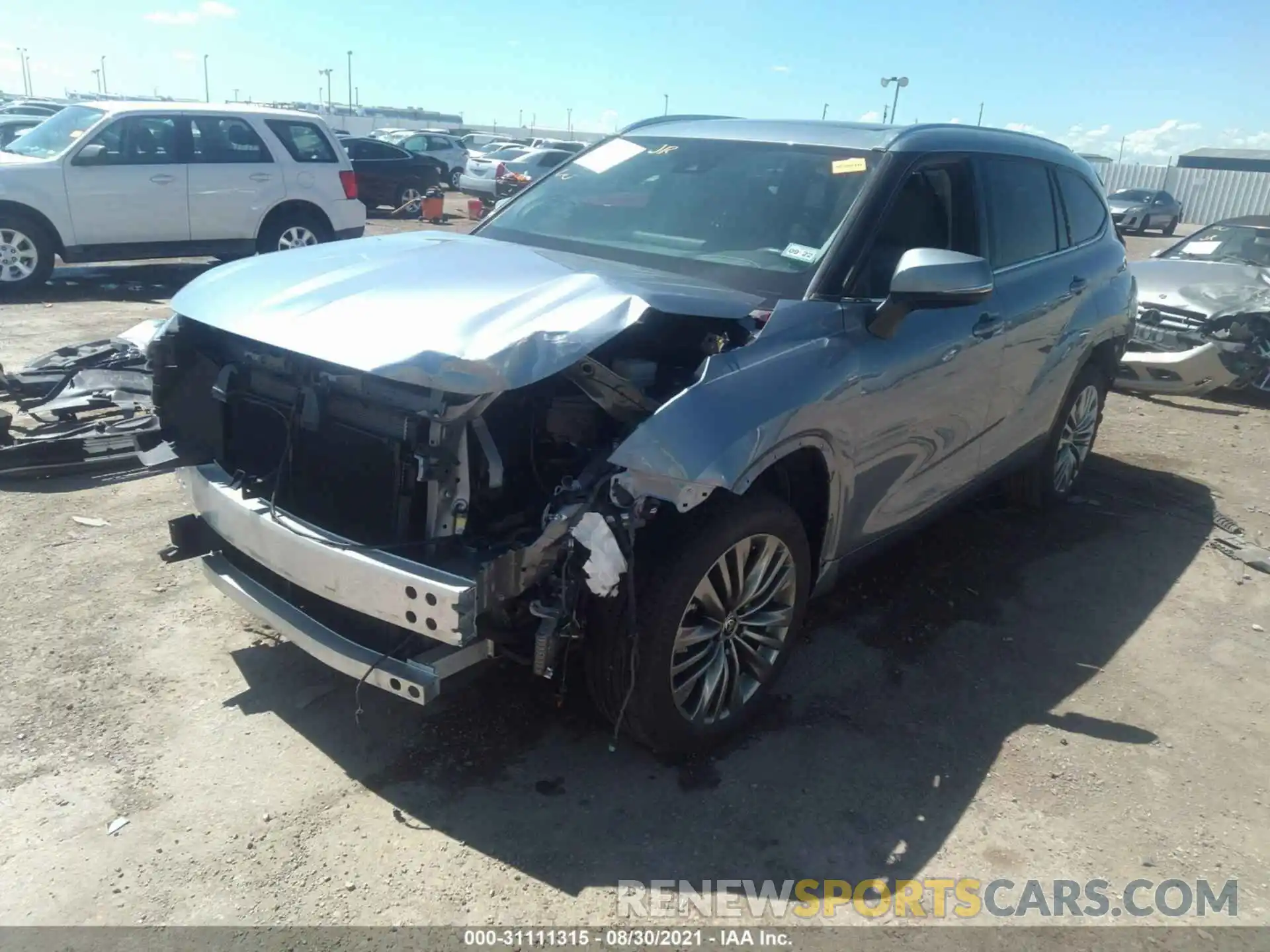 2 Photograph of a damaged car 5TDFZRAH6LS030081 TOYOTA HIGHLANDER 2020