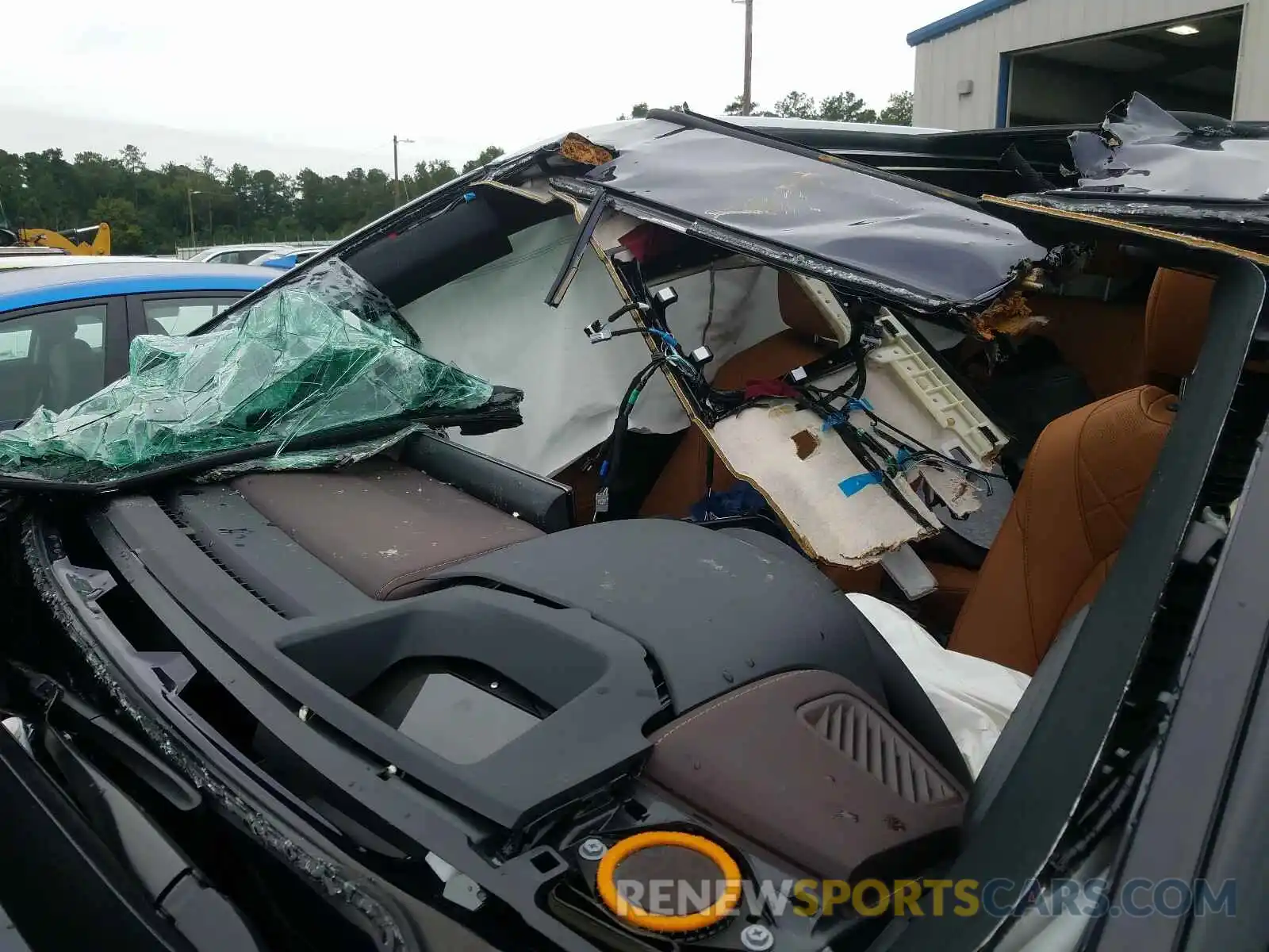 9 Photograph of a damaged car 5TDFZRAH9LS015686 TOYOTA HIGHLANDER 2020