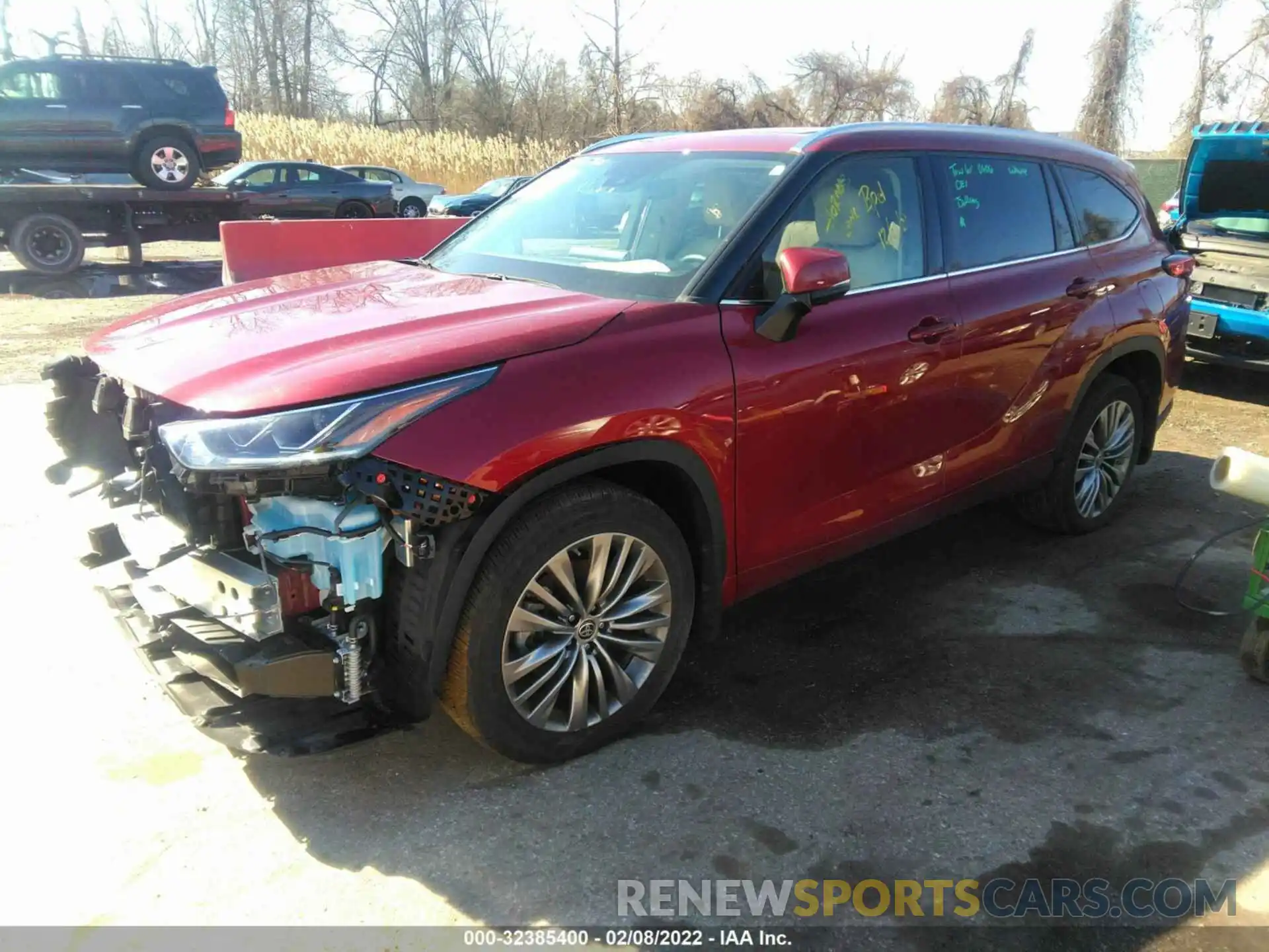 2 Photograph of a damaged car 5TDFZRBH0LS002968 TOYOTA HIGHLANDER 2020