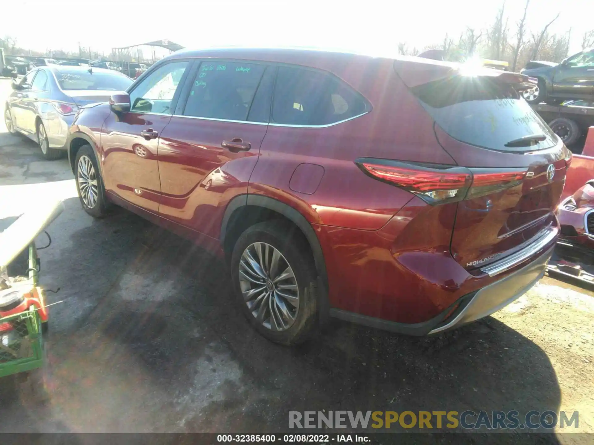 3 Photograph of a damaged car 5TDFZRBH0LS002968 TOYOTA HIGHLANDER 2020