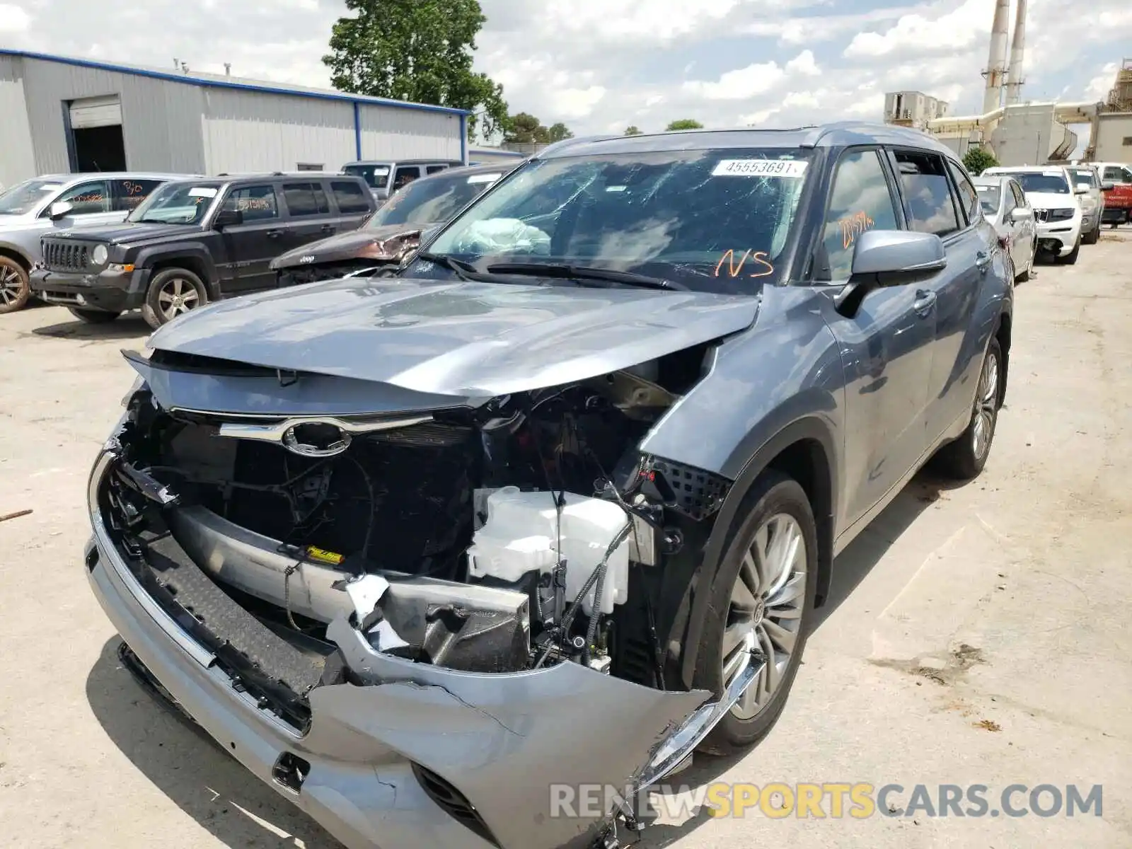 2 Photograph of a damaged car 5TDFZRBH0LS024517 TOYOTA HIGHLANDER 2020