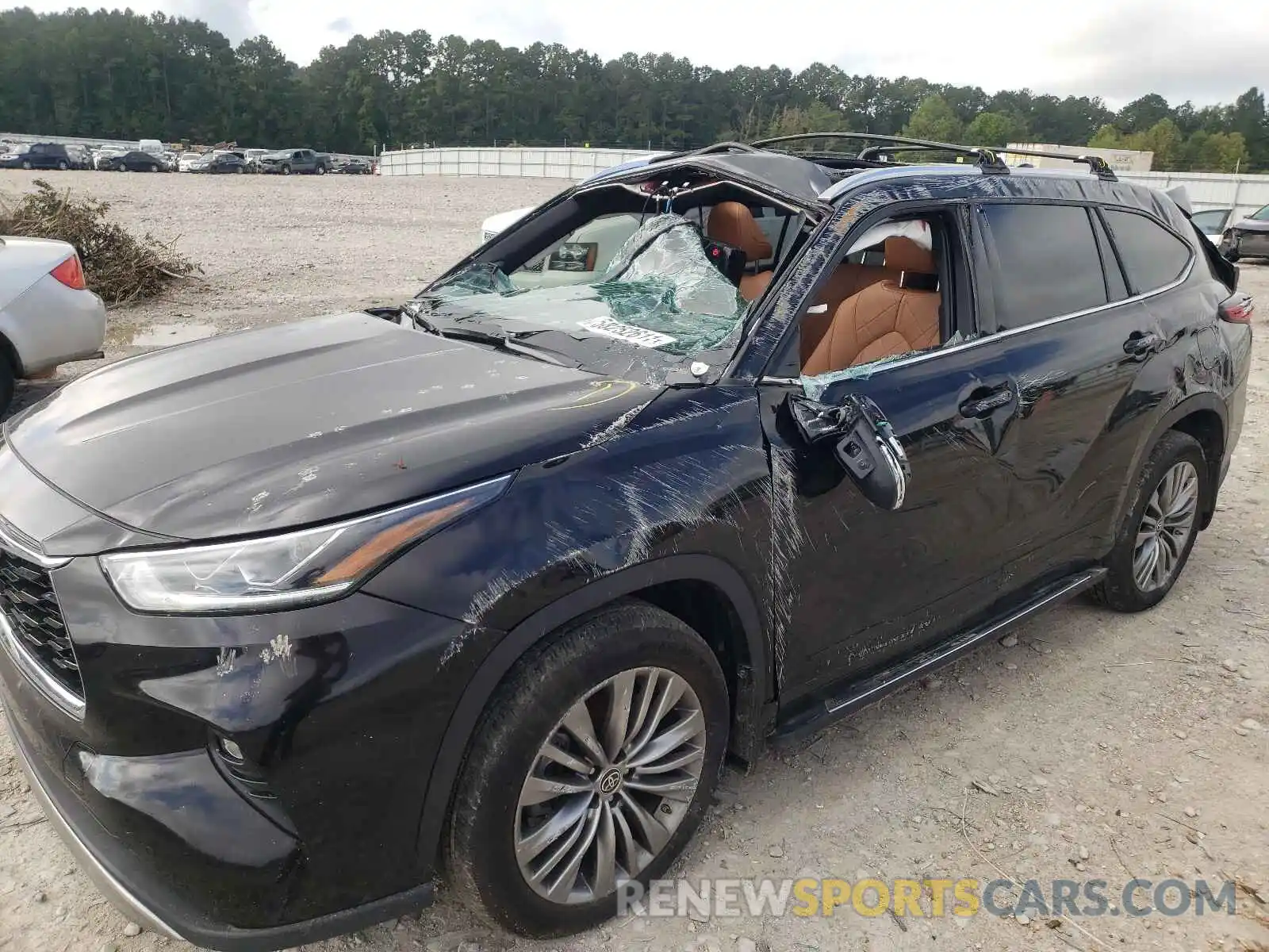 9 Photograph of a damaged car 5TDFZRBH0LS036845 TOYOTA HIGHLANDER 2020