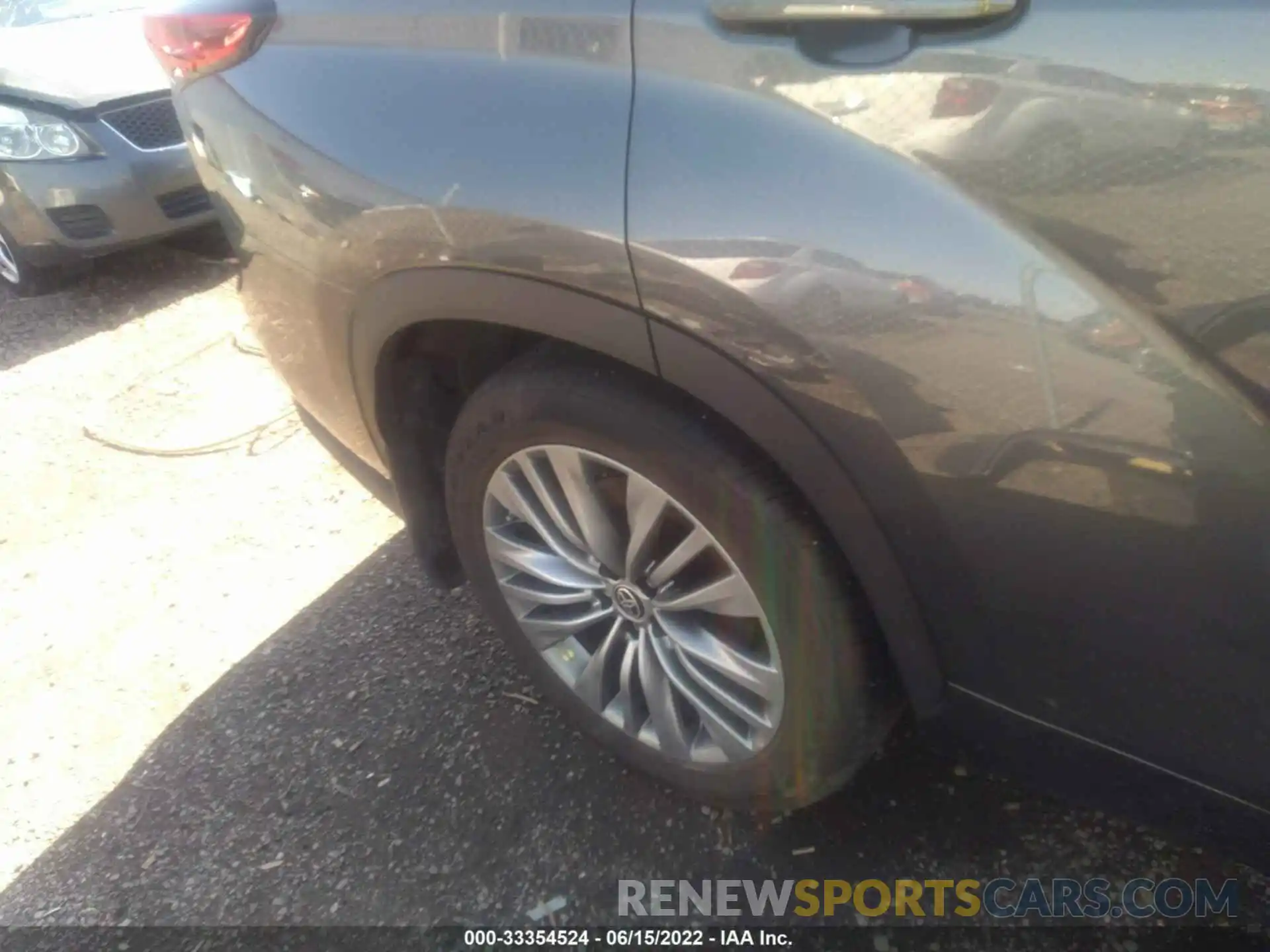 6 Photograph of a damaged car 5TDFZRBH0LS041463 TOYOTA HIGHLANDER 2020