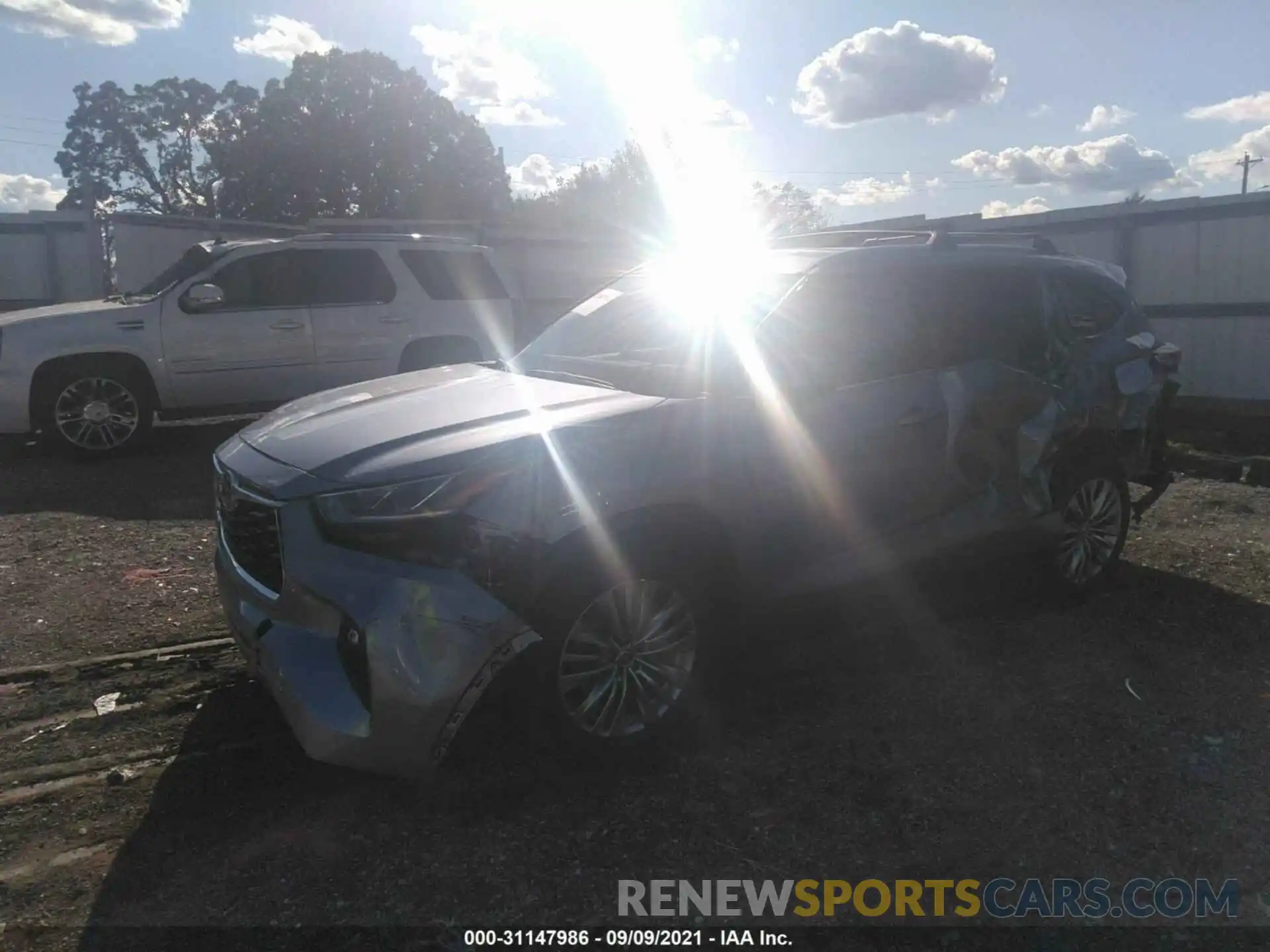 2 Photograph of a damaged car 5TDFZRBH1LS051886 TOYOTA HIGHLANDER 2020