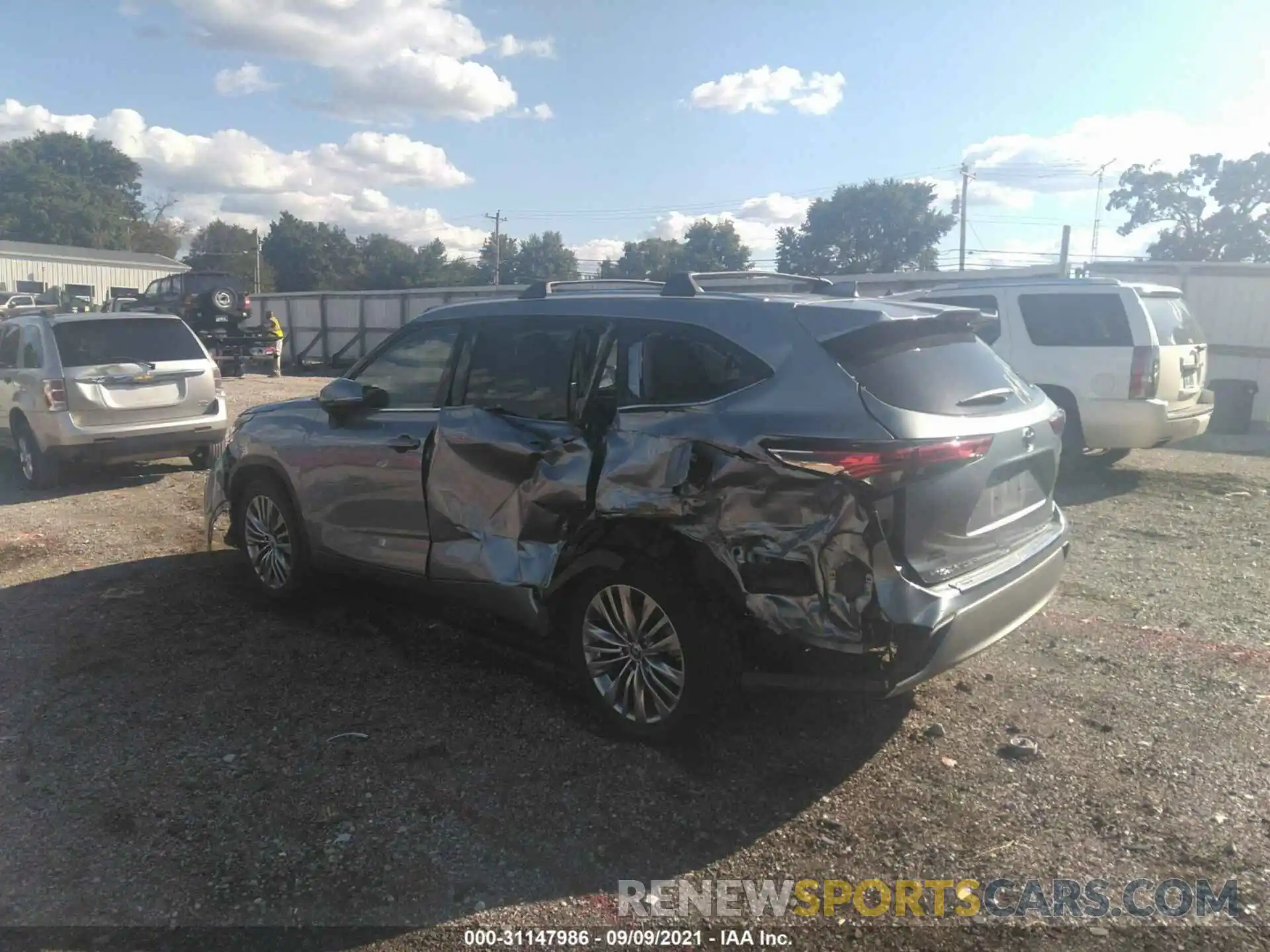 3 Photograph of a damaged car 5TDFZRBH1LS051886 TOYOTA HIGHLANDER 2020