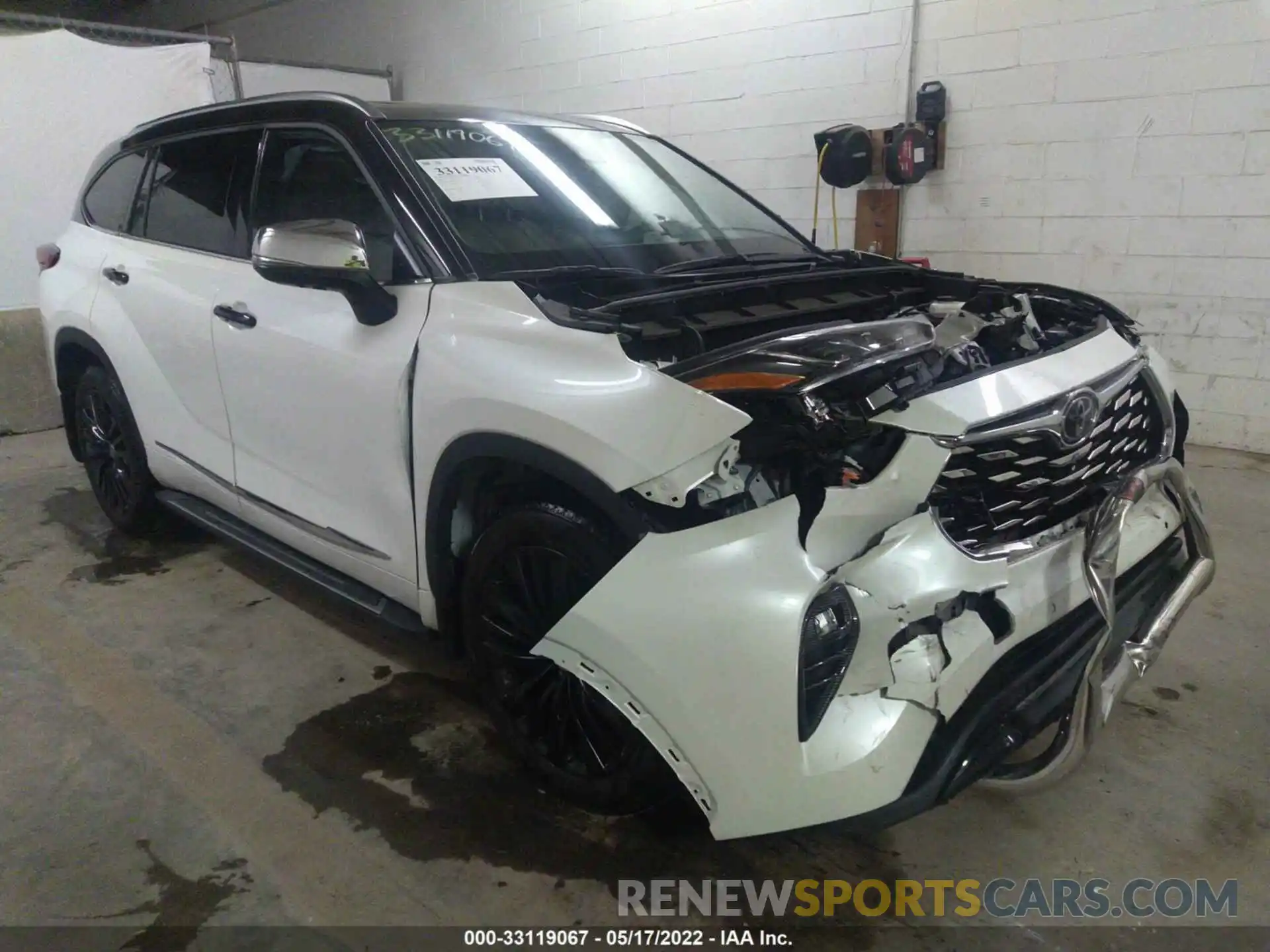 1 Photograph of a damaged car 5TDFZRBH2LS046115 TOYOTA HIGHLANDER 2020