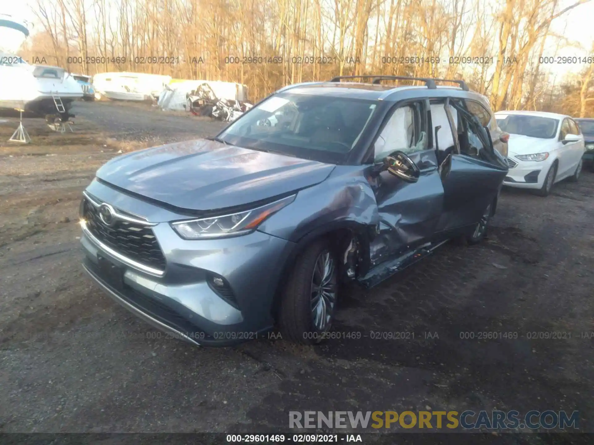 2 Photograph of a damaged car 5TDFZRBH3LS032322 TOYOTA HIGHLANDER 2020