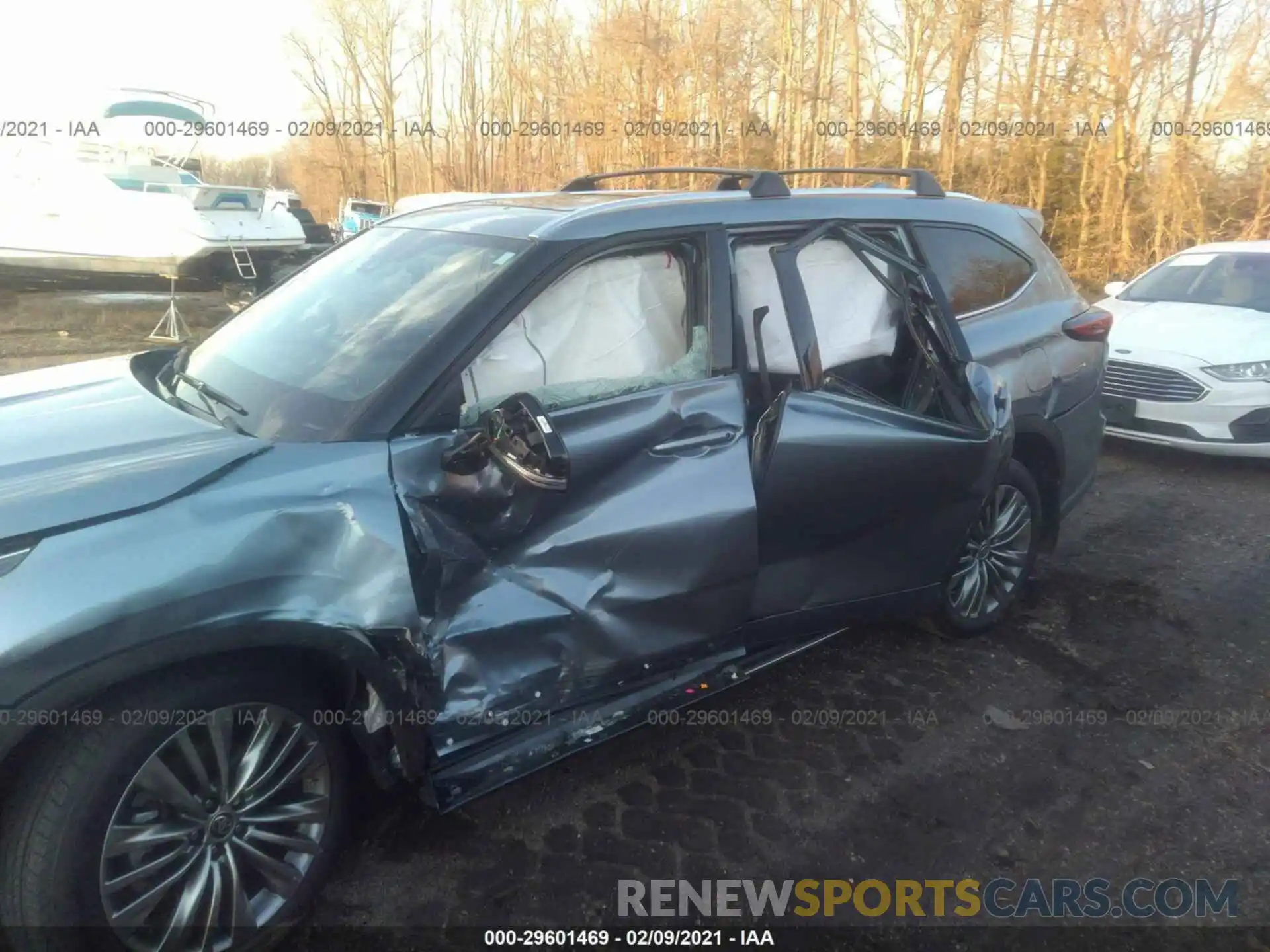 6 Photograph of a damaged car 5TDFZRBH3LS032322 TOYOTA HIGHLANDER 2020