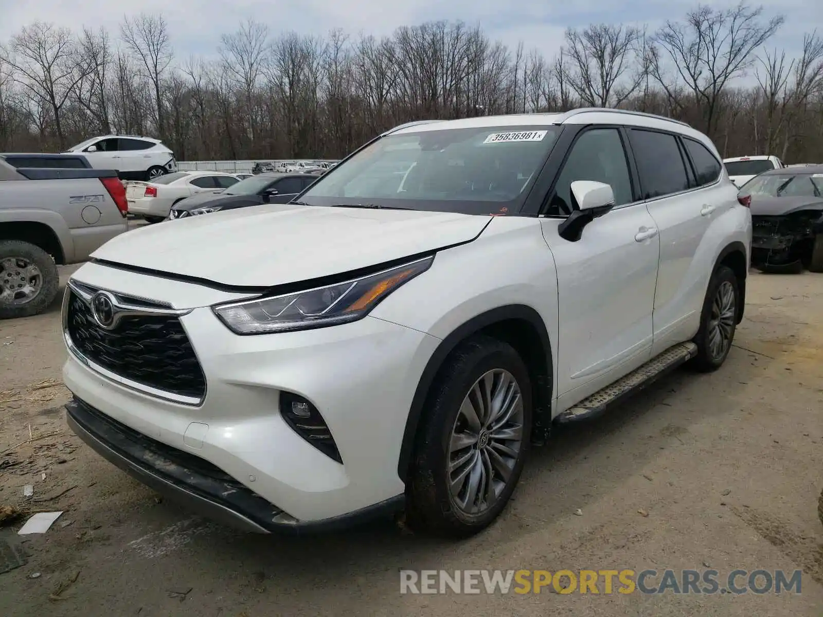 2 Photograph of a damaged car 5TDFZRBH3LS038928 TOYOTA HIGHLANDER 2020