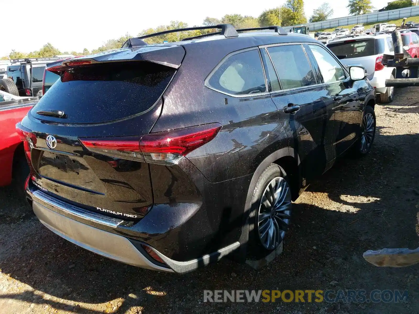 4 Photograph of a damaged car 5TDFZRBH4LS007932 TOYOTA HIGHLANDER 2020