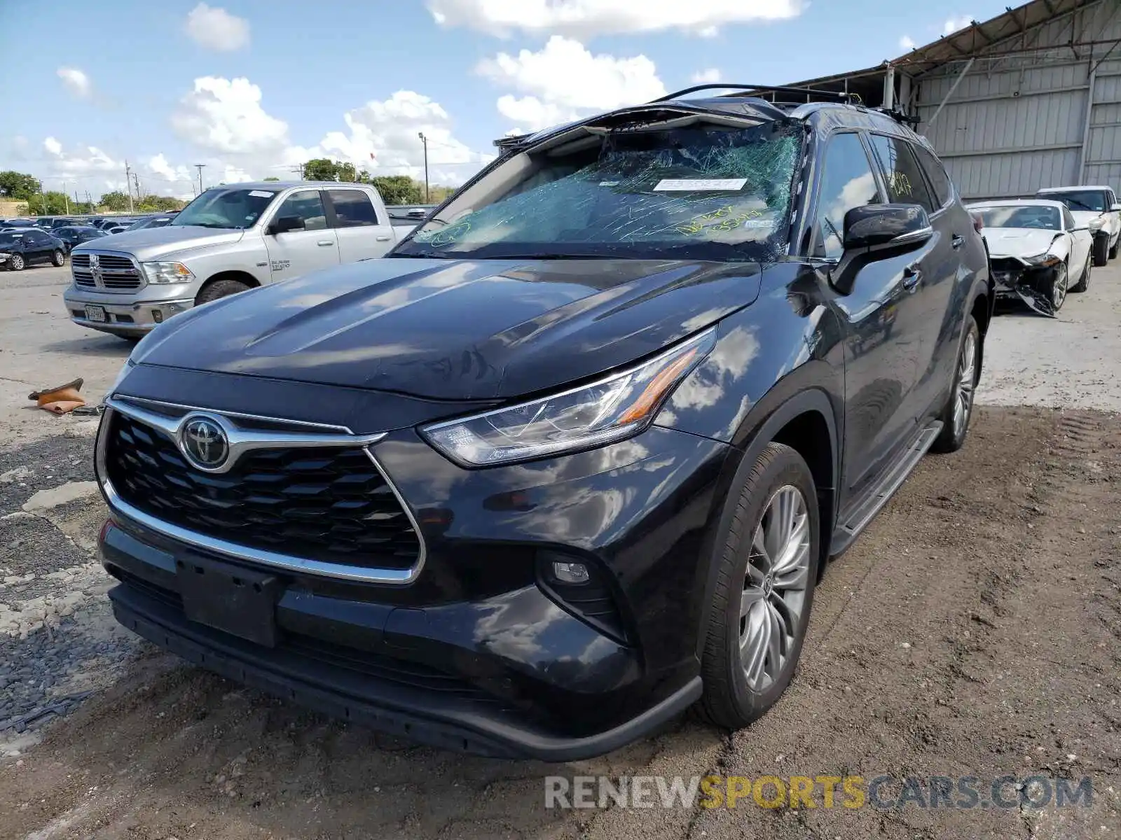 2 Photograph of a damaged car 5TDFZRBH4LS035018 TOYOTA HIGHLANDER 2020