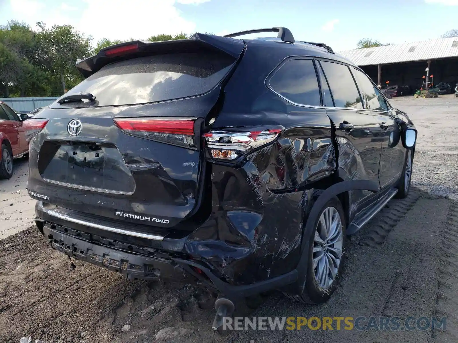 4 Photograph of a damaged car 5TDFZRBH4LS035018 TOYOTA HIGHLANDER 2020