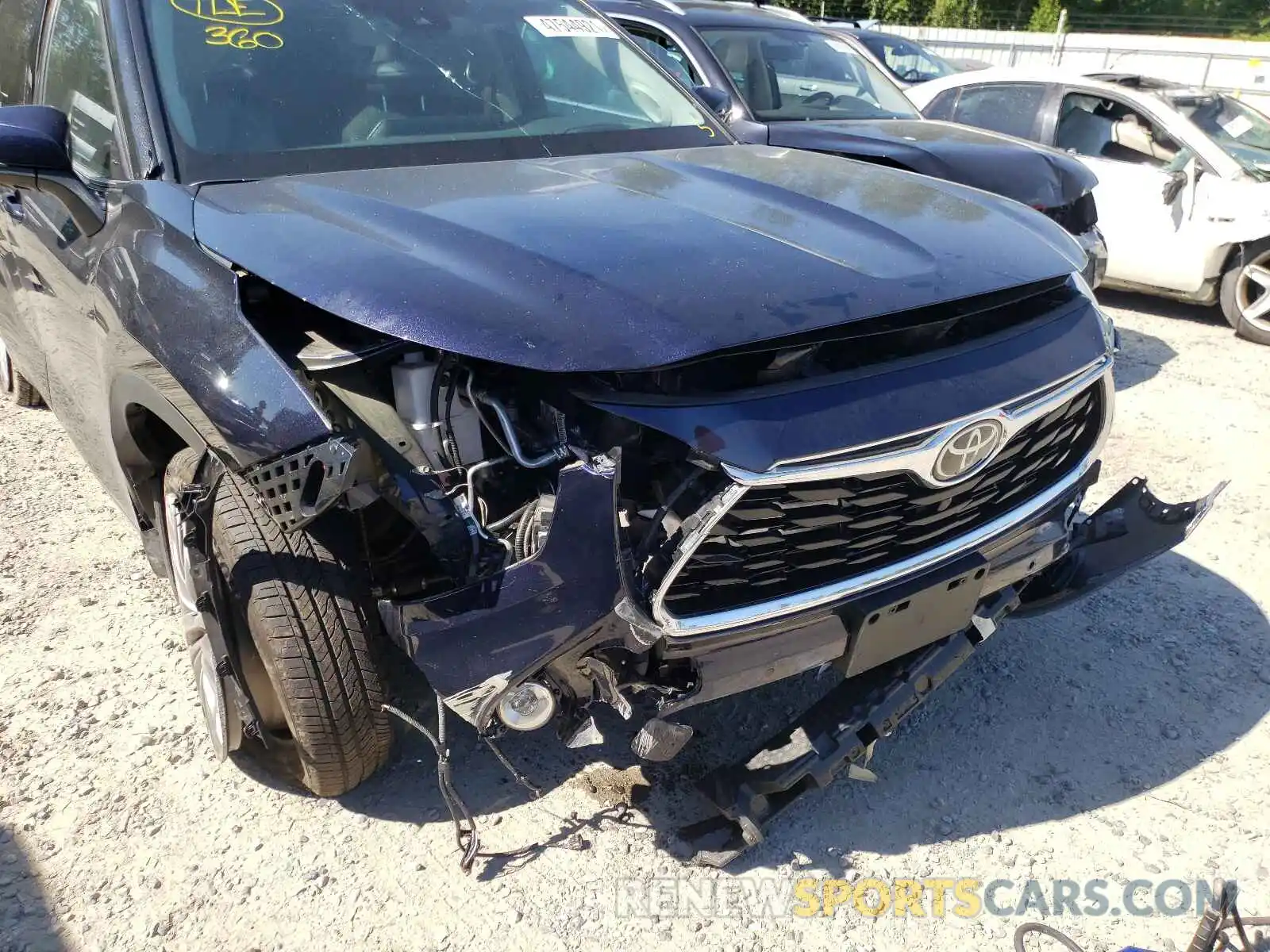 9 Photograph of a damaged car 5TDFZRBH4LS035794 TOYOTA HIGHLANDER 2020