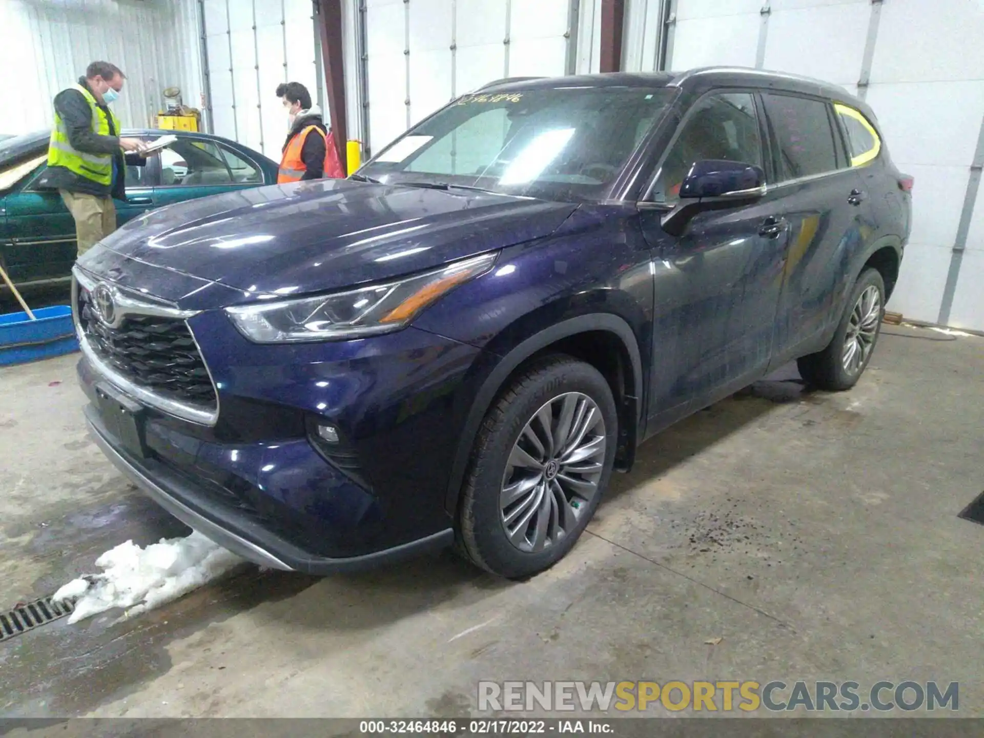 2 Photograph of a damaged car 5TDFZRBH4LS043961 TOYOTA HIGHLANDER 2020