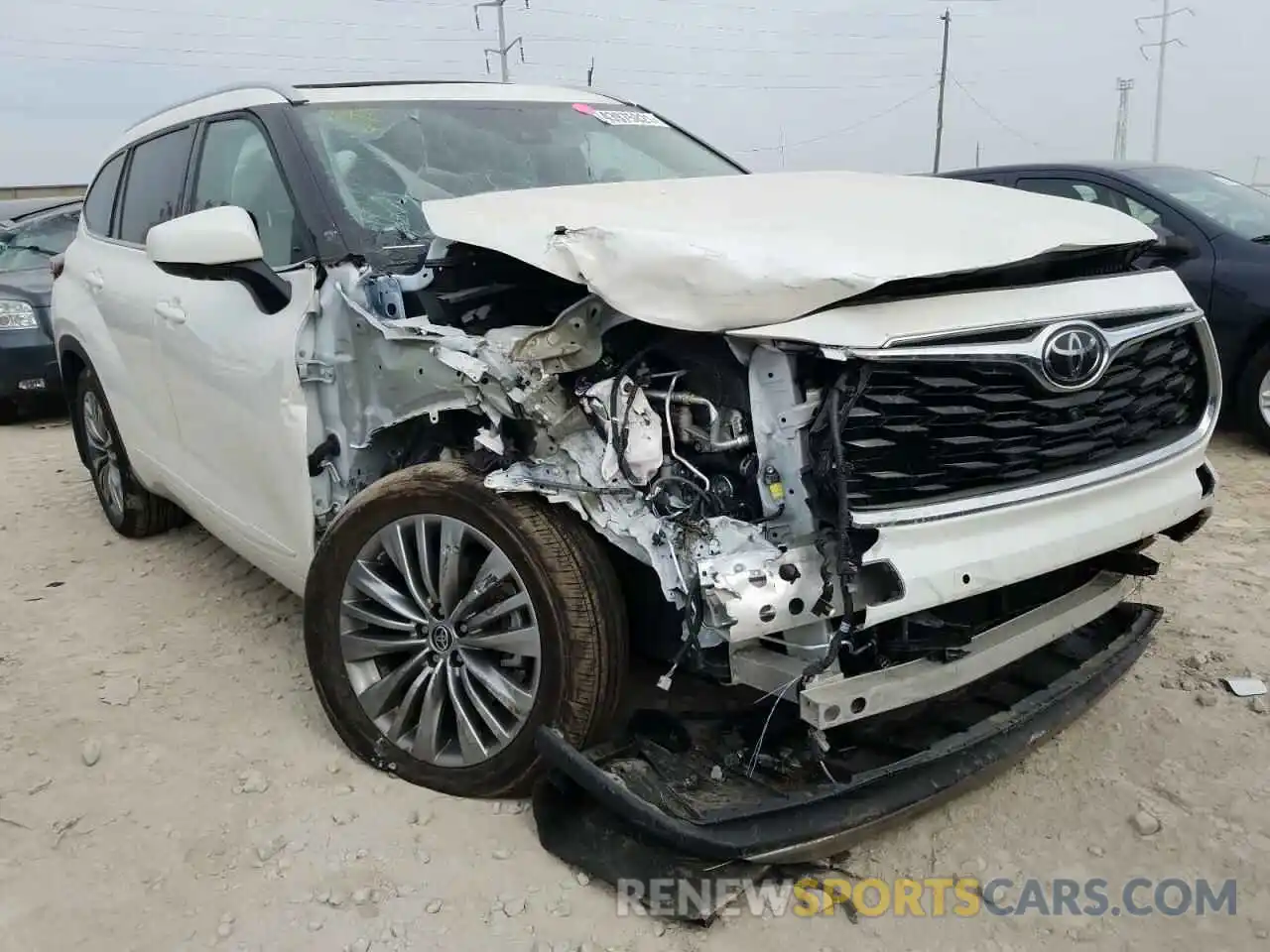 1 Photograph of a damaged car 5TDFZRBH5LS054001 TOYOTA HIGHLANDER 2020