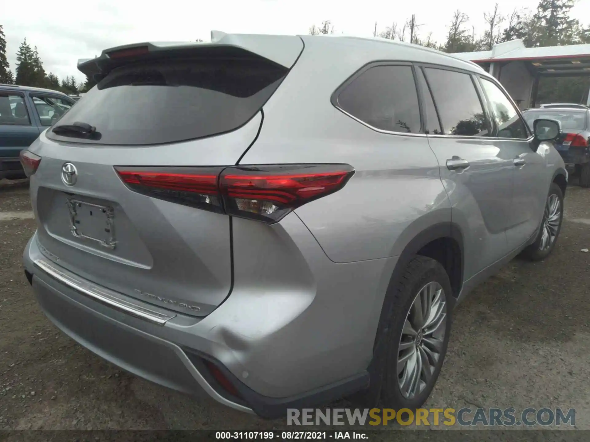 4 Photograph of a damaged car 5TDFZRBH6LS027230 TOYOTA HIGHLANDER 2020