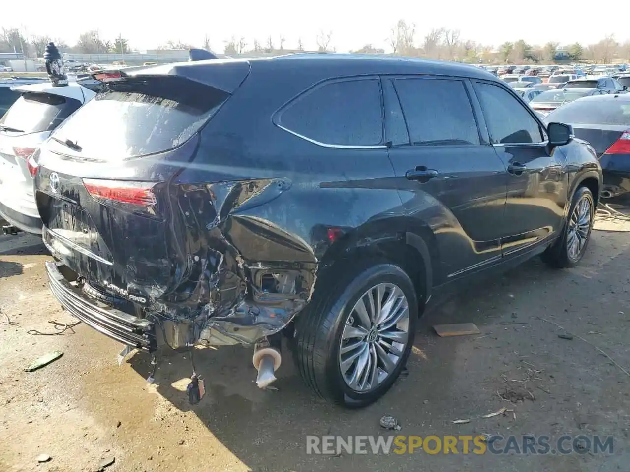 3 Photograph of a damaged car 5TDFZRBH6LS039085 TOYOTA HIGHLANDER 2020