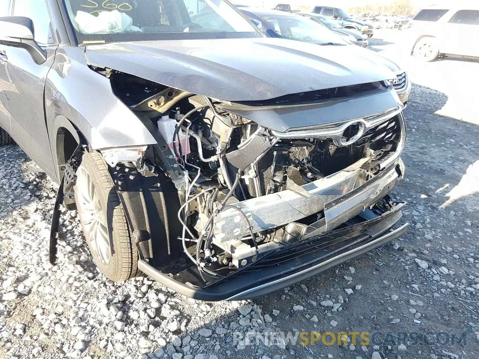 9 Photograph of a damaged car 5TDFZRBH6LS043198 TOYOTA HIGHLANDER 2020