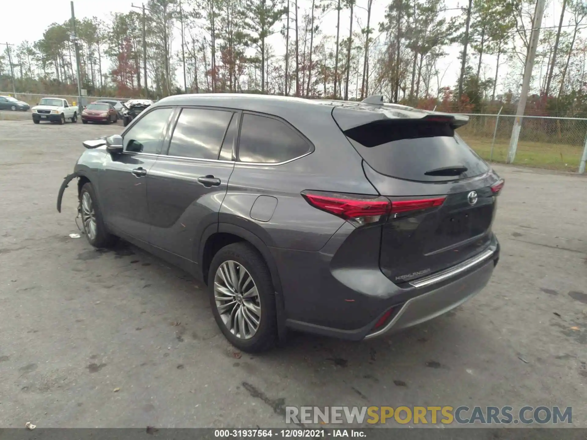 3 Photograph of a damaged car 5TDFZRBH7LS007682 TOYOTA HIGHLANDER 2020