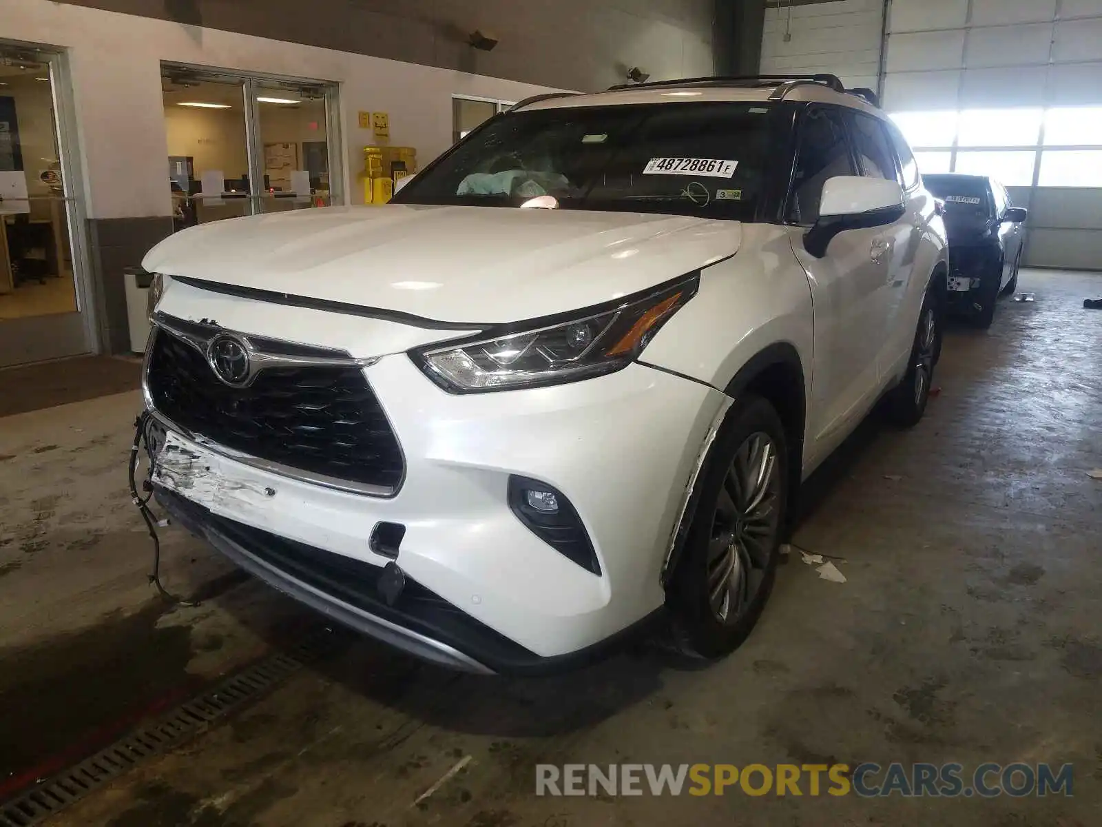 2 Photograph of a damaged car 5TDFZRBH7LS023218 TOYOTA HIGHLANDER 2020