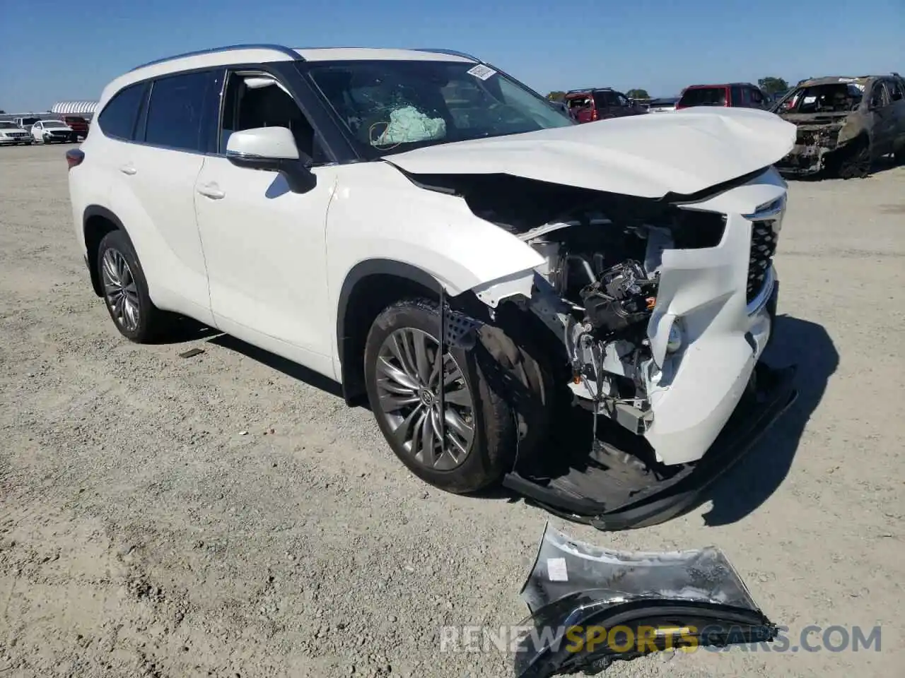 1 Photograph of a damaged car 5TDFZRBH8LS051089 TOYOTA HIGHLANDER 2020