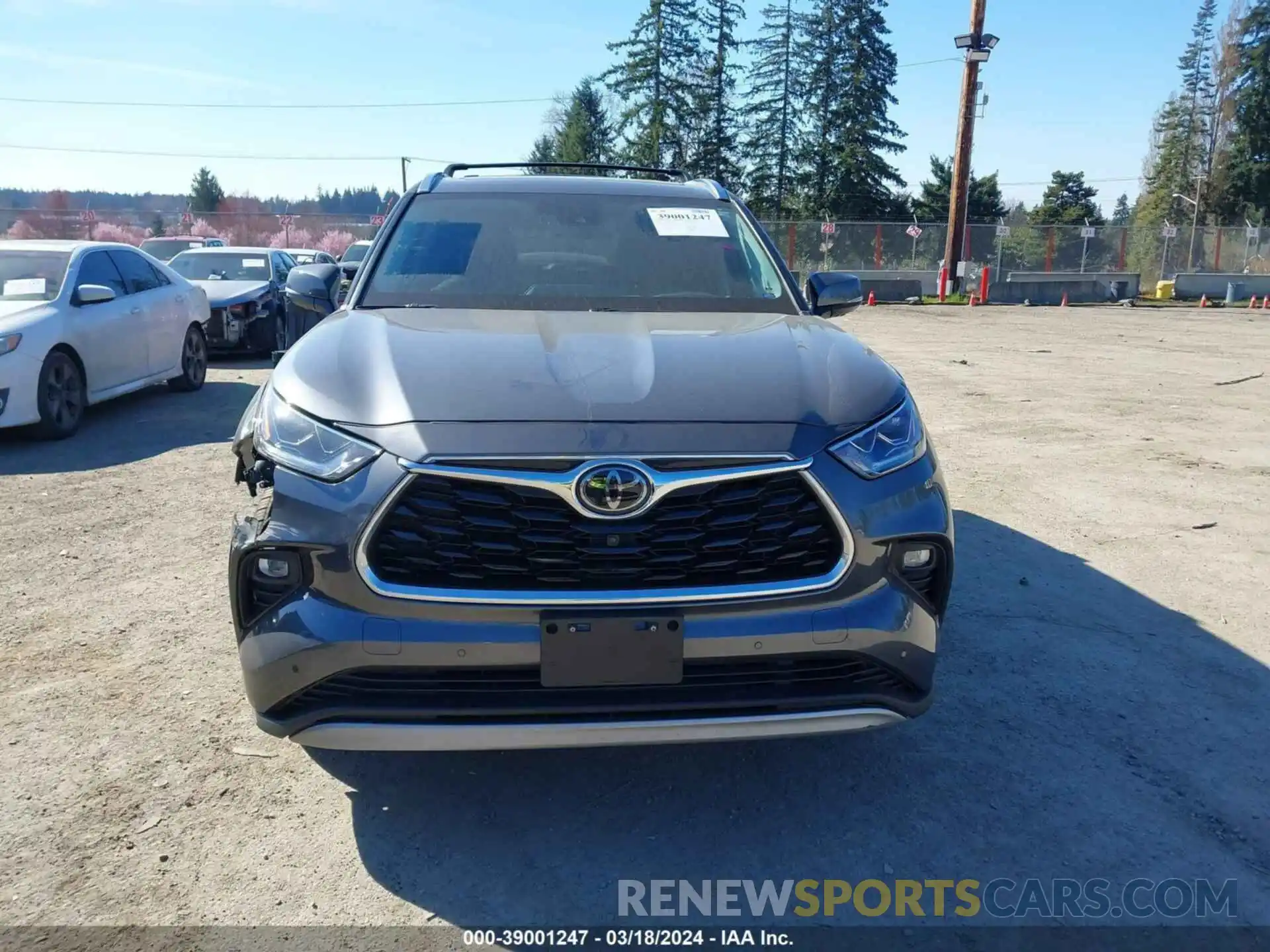 12 Photograph of a damaged car 5TDFZRBH9LS022037 TOYOTA HIGHLANDER 2020