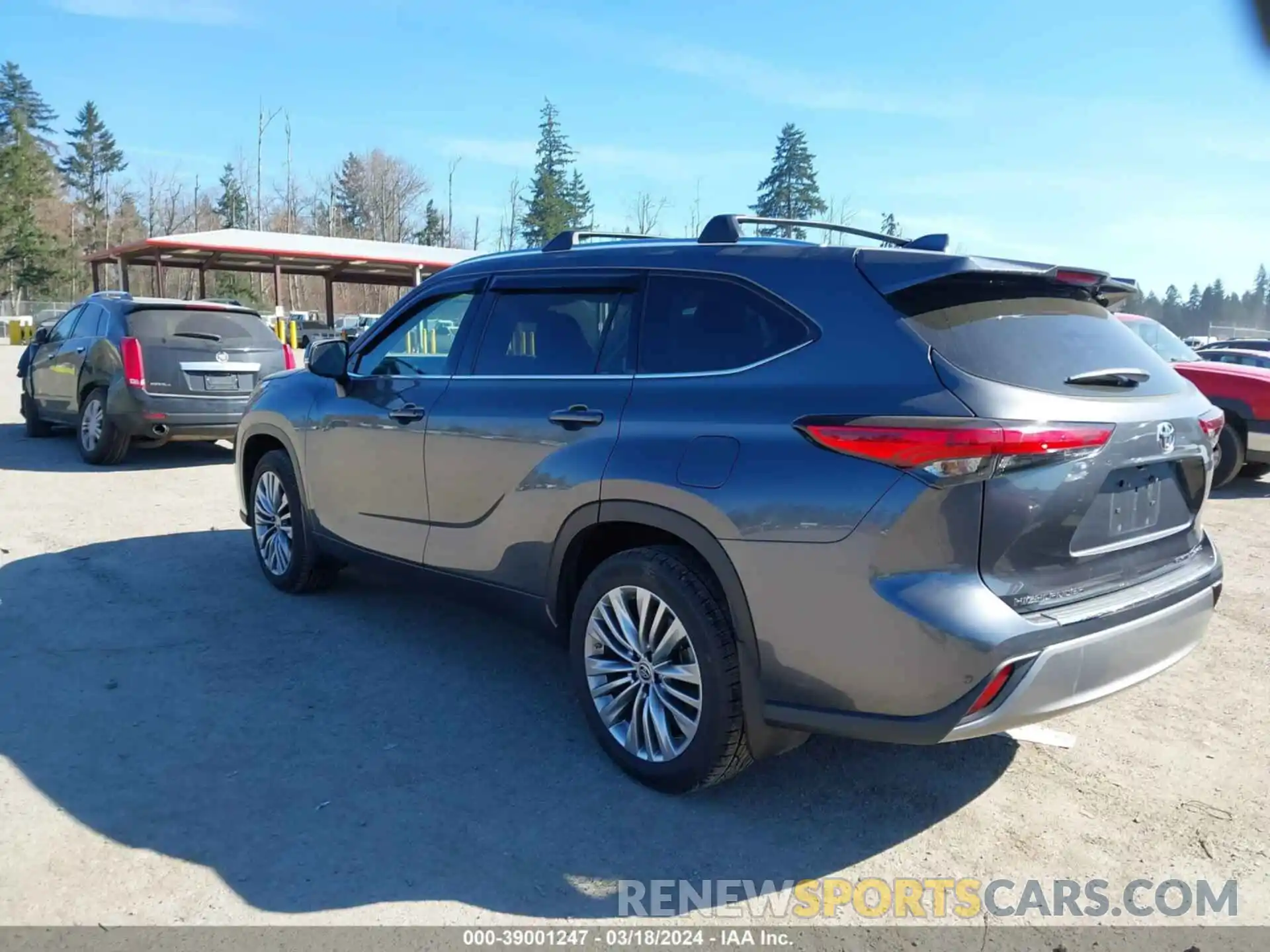 3 Photograph of a damaged car 5TDFZRBH9LS022037 TOYOTA HIGHLANDER 2020