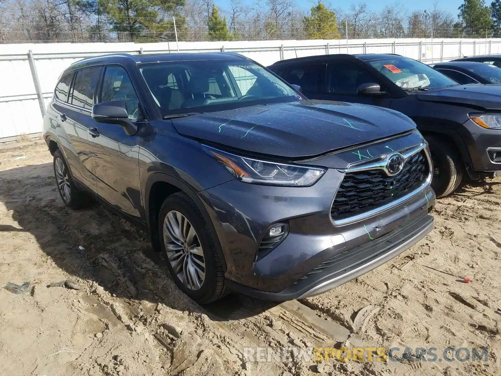 1 Photograph of a damaged car 5TDFZRBH9LS034334 TOYOTA HIGHLANDER 2020