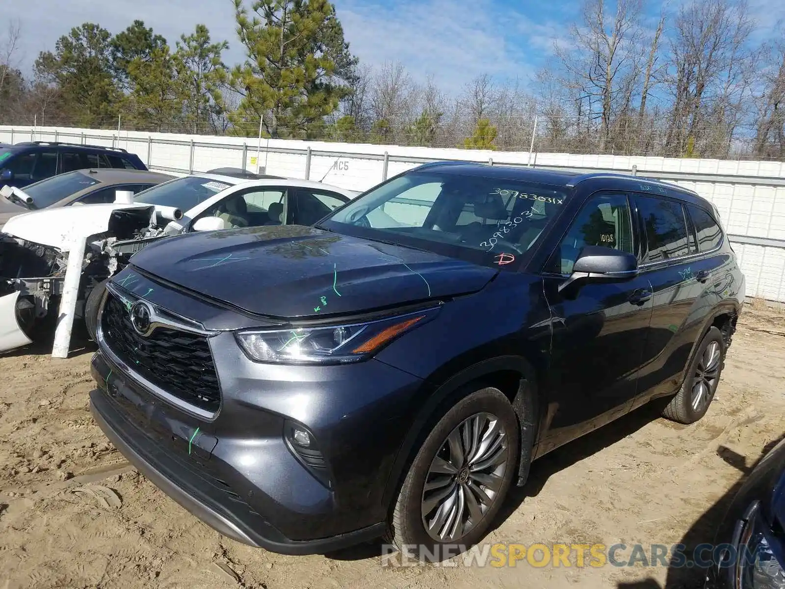 2 Photograph of a damaged car 5TDFZRBH9LS034334 TOYOTA HIGHLANDER 2020