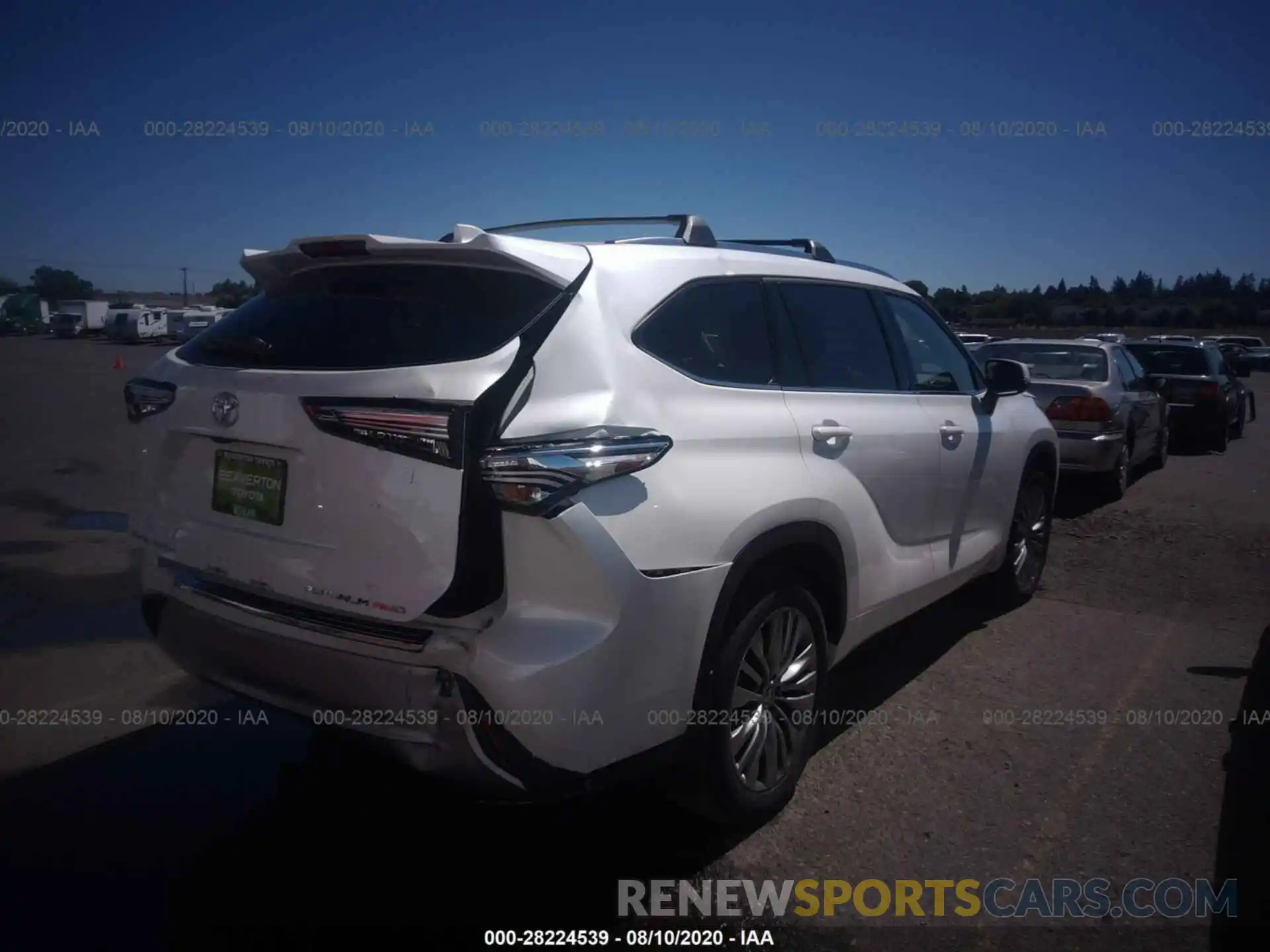 4 Photograph of a damaged car 5TDFZRBHXLS023620 TOYOTA HIGHLANDER 2020