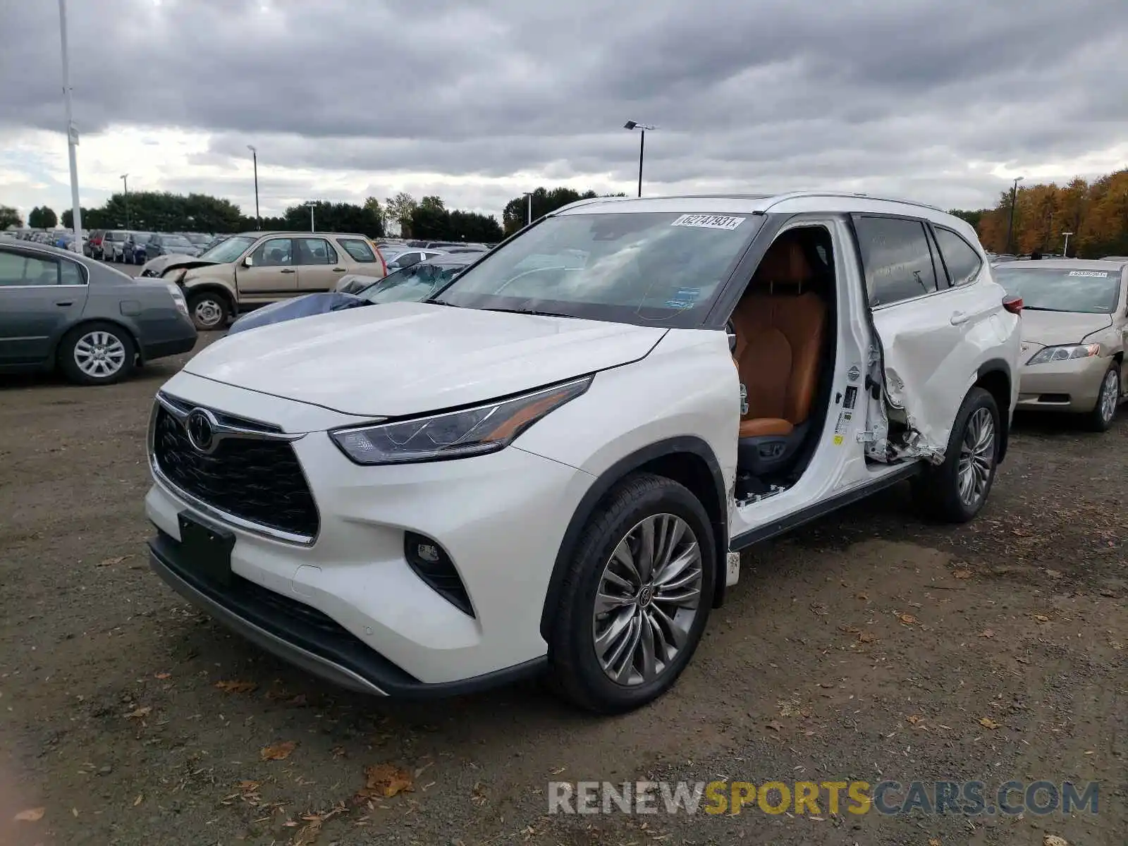 2 Photograph of a damaged car 5TDFZRBHXLS051112 TOYOTA HIGHLANDER 2020