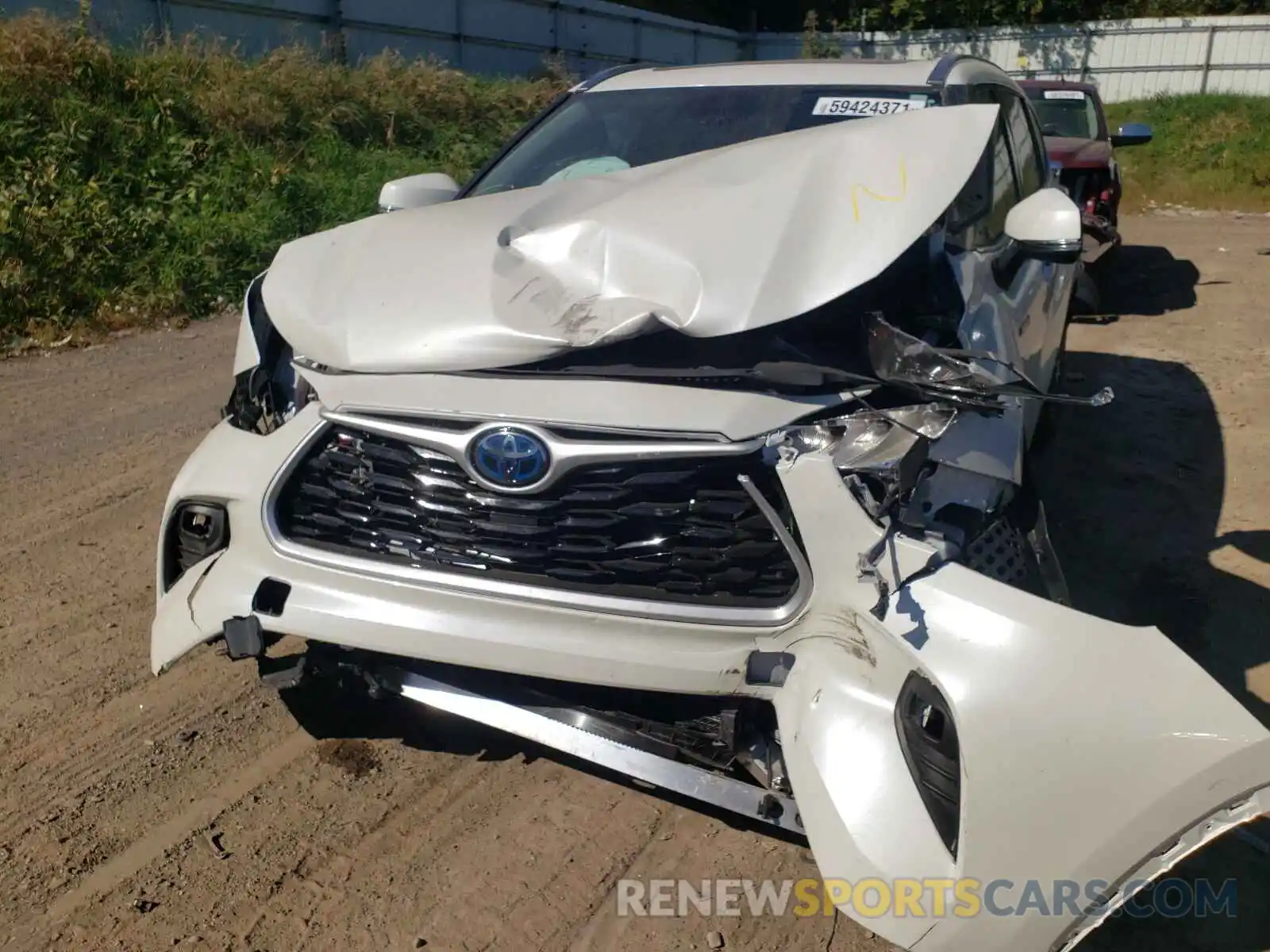 9 Photograph of a damaged car 5TDGARAH5LS502069 TOYOTA HIGHLANDER 2020